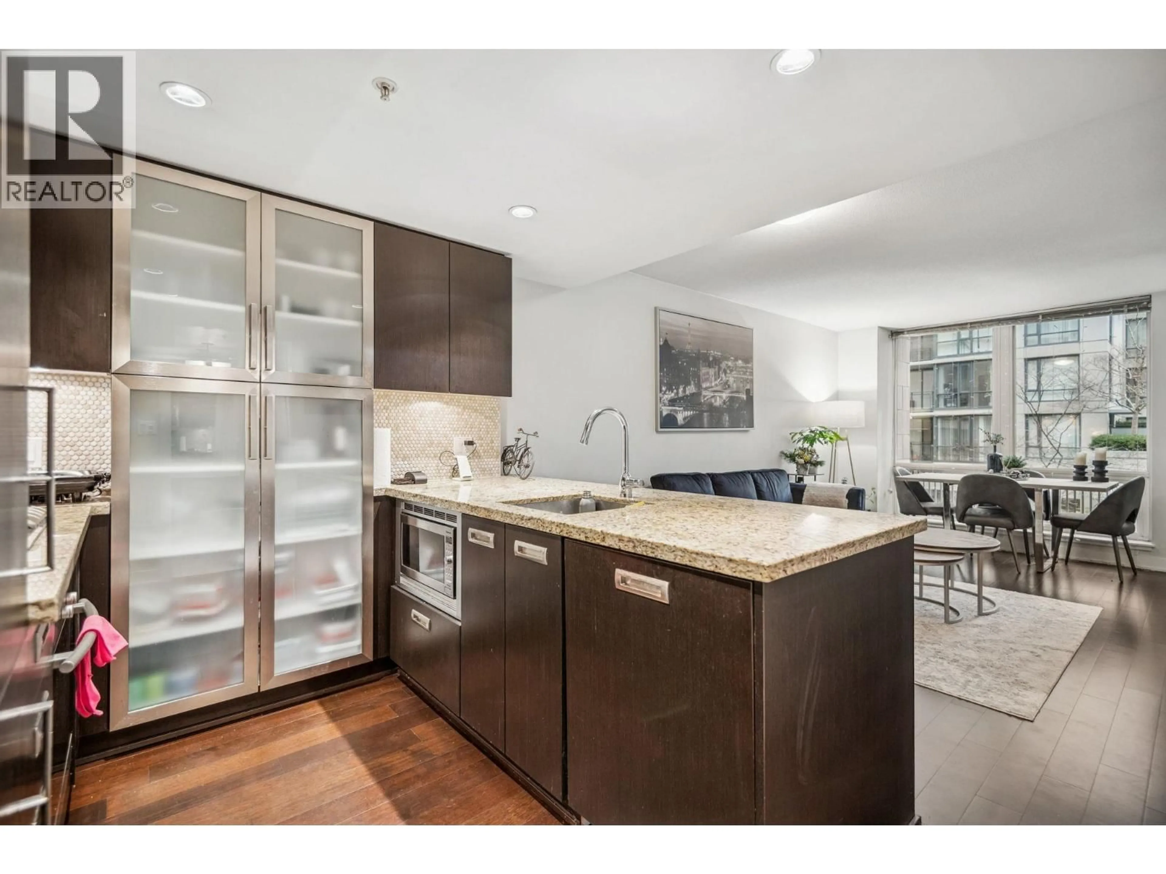 Open concept kitchen, unknown for 301 - 1055 RICHARDS STREET, Vancouver British Columbia V6B0C2