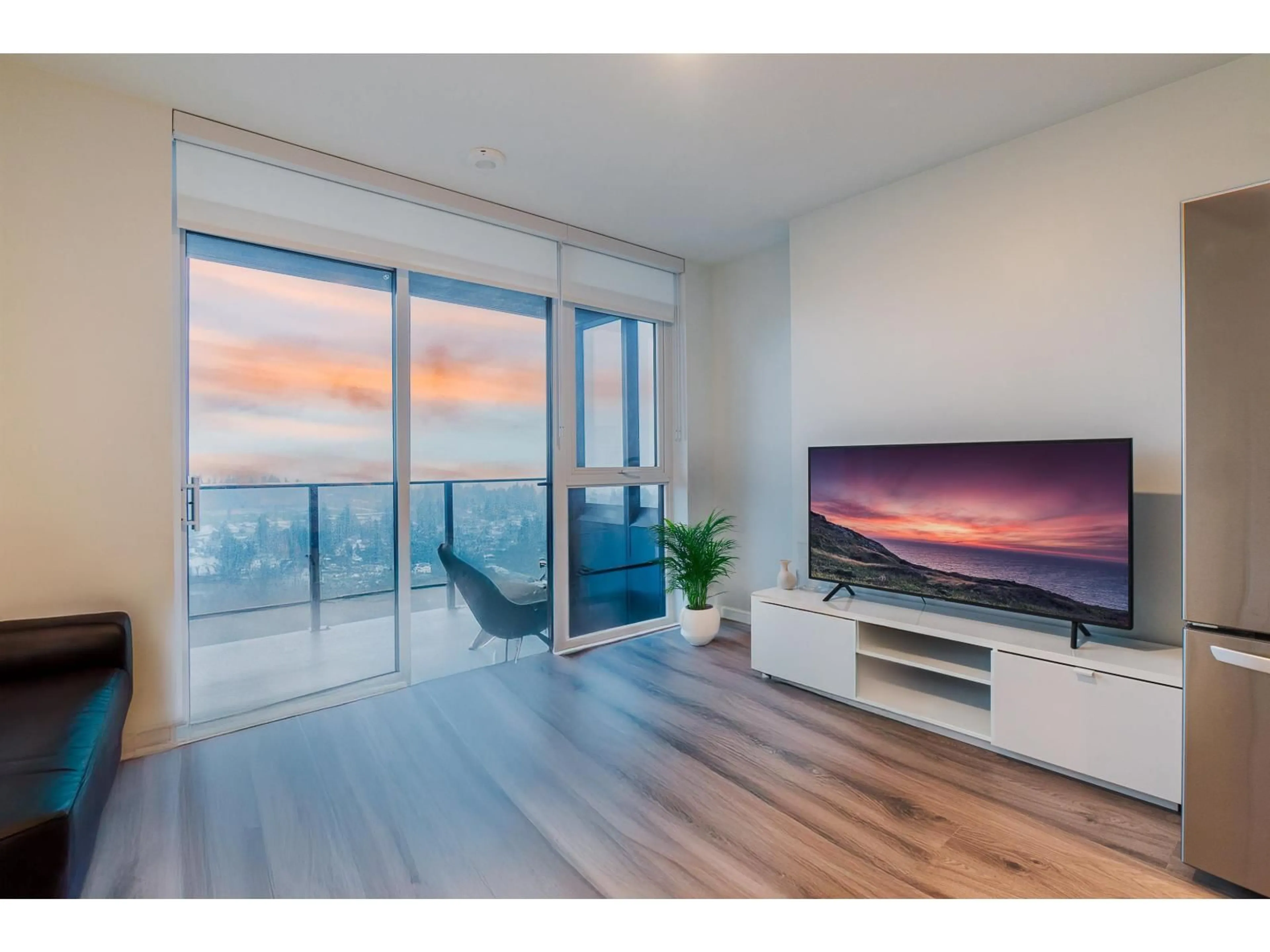 Unknown for 2501 - 13428 105 AVENUE, Surrey British Columbia V3T4B2