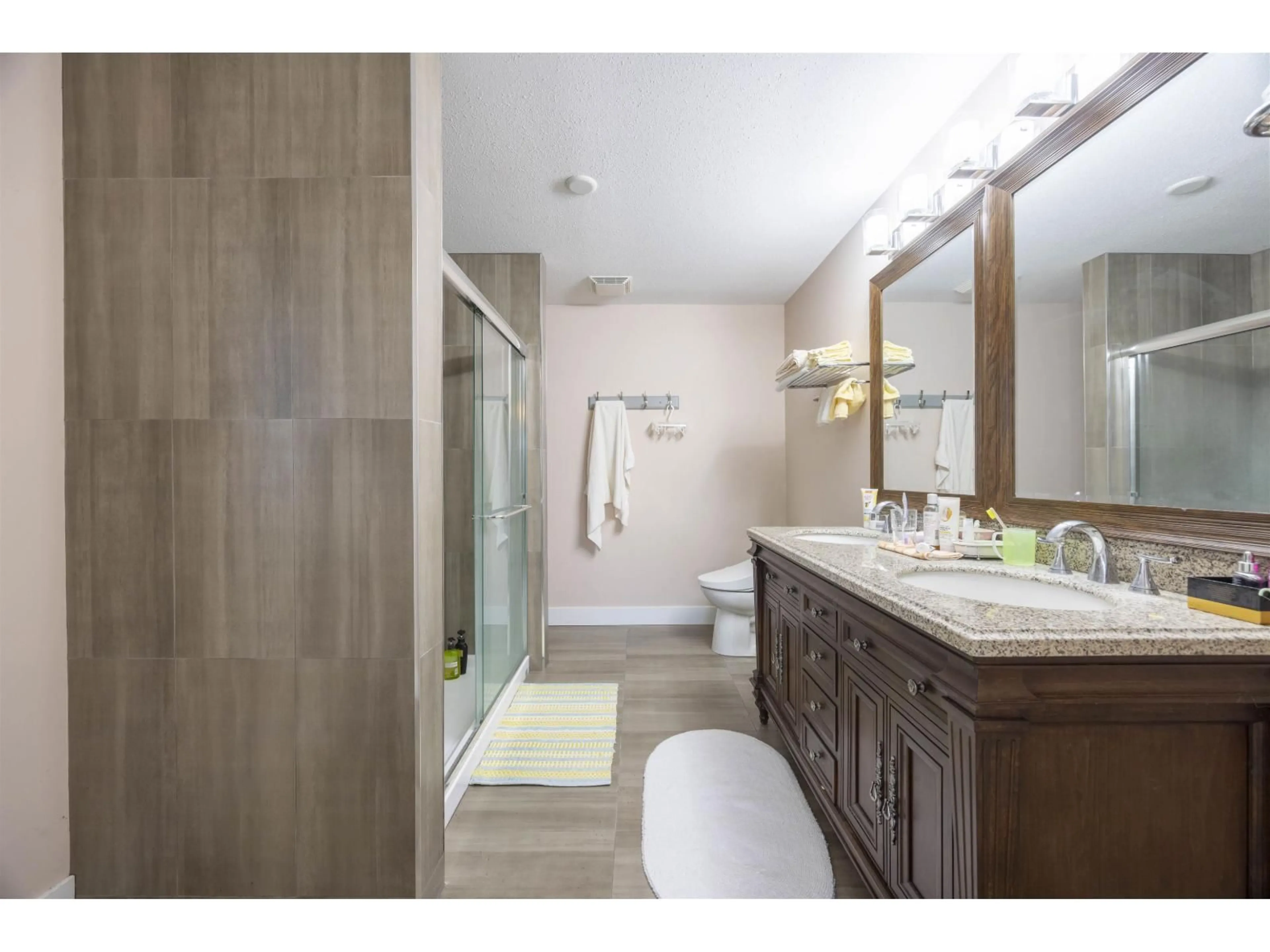 Standard bathroom, ceramic/tile floor for 6911 CHILLIWACK RIVER ROAD, Chilliwack British Columbia V2R4M2