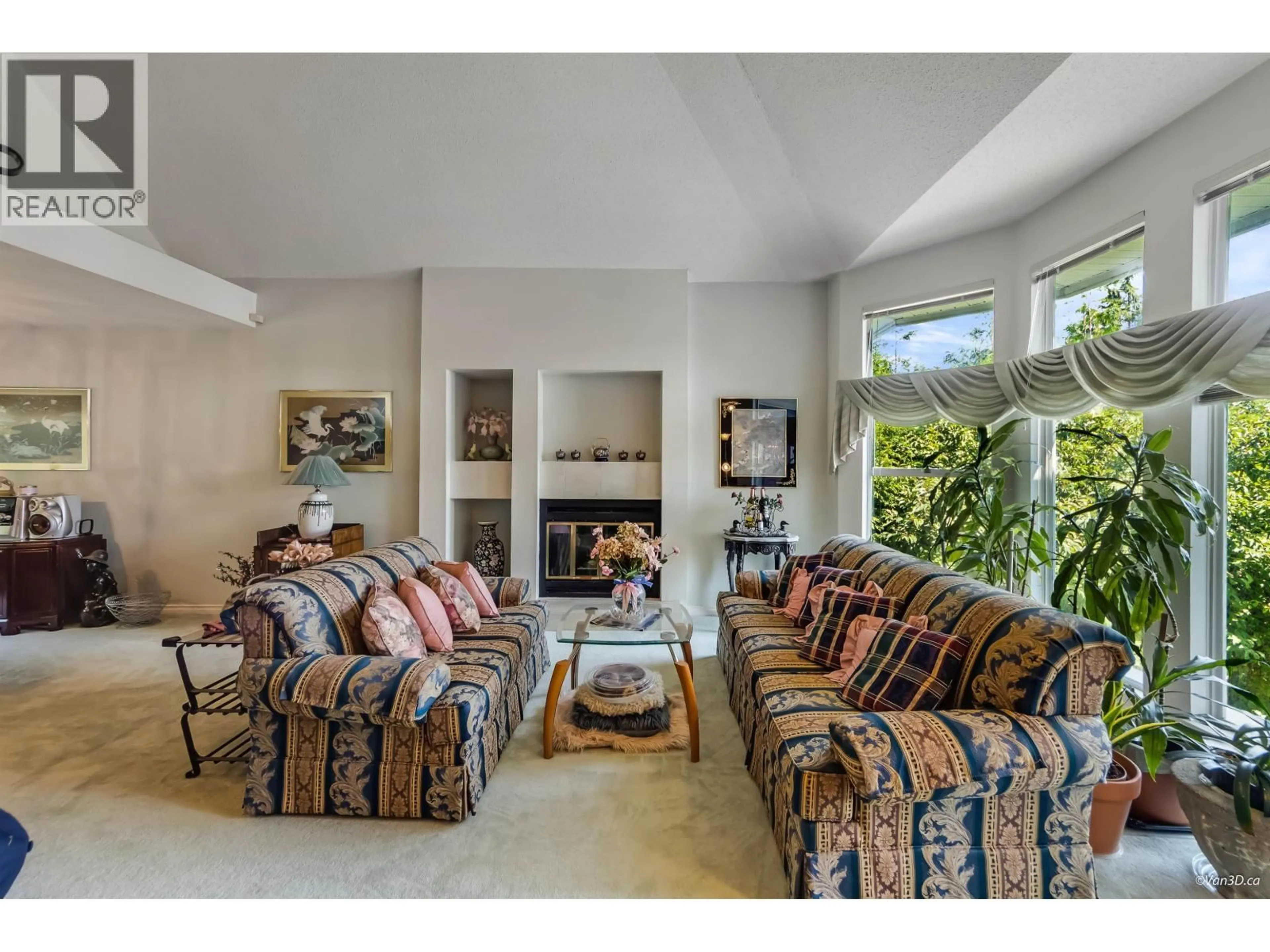 Living room with furniture, unknown for 1207 DURANT DRIVE, Coquitlam British Columbia V3B6R3