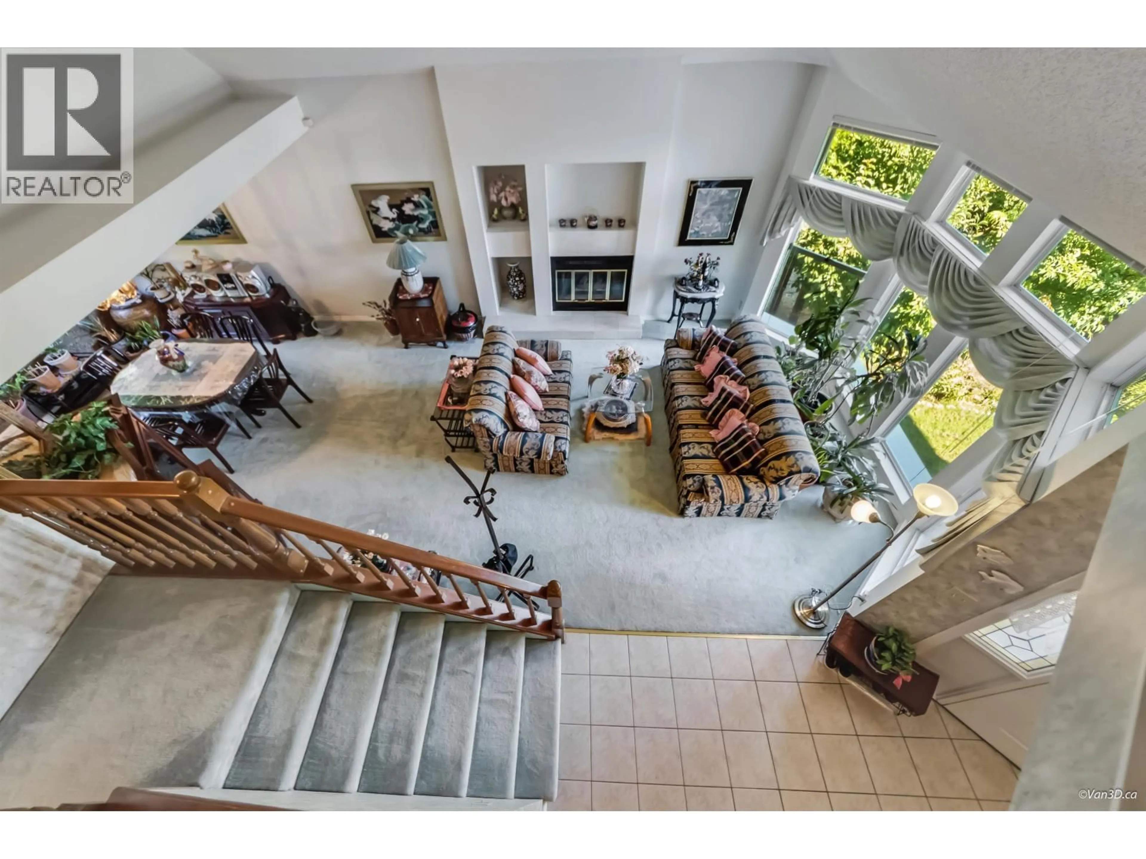 Indoor foyer for 1207 DURANT DRIVE, Coquitlam British Columbia V3B6R3