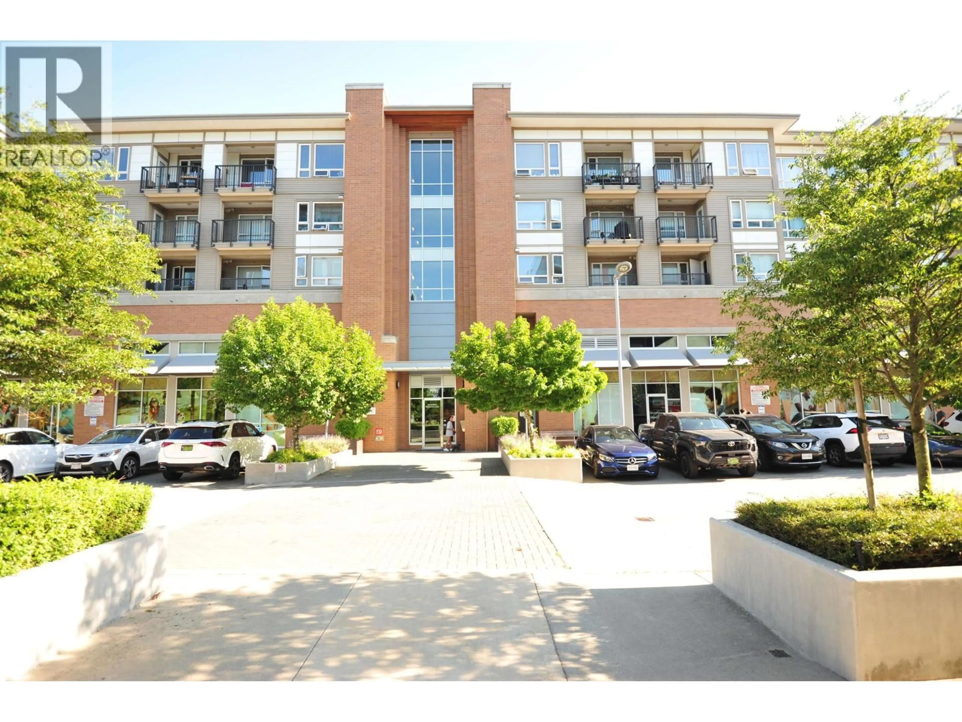 Patio, street for 335 - 12339 STEVESTON HIGHWAY, Richmond British Columbia V6W0B4