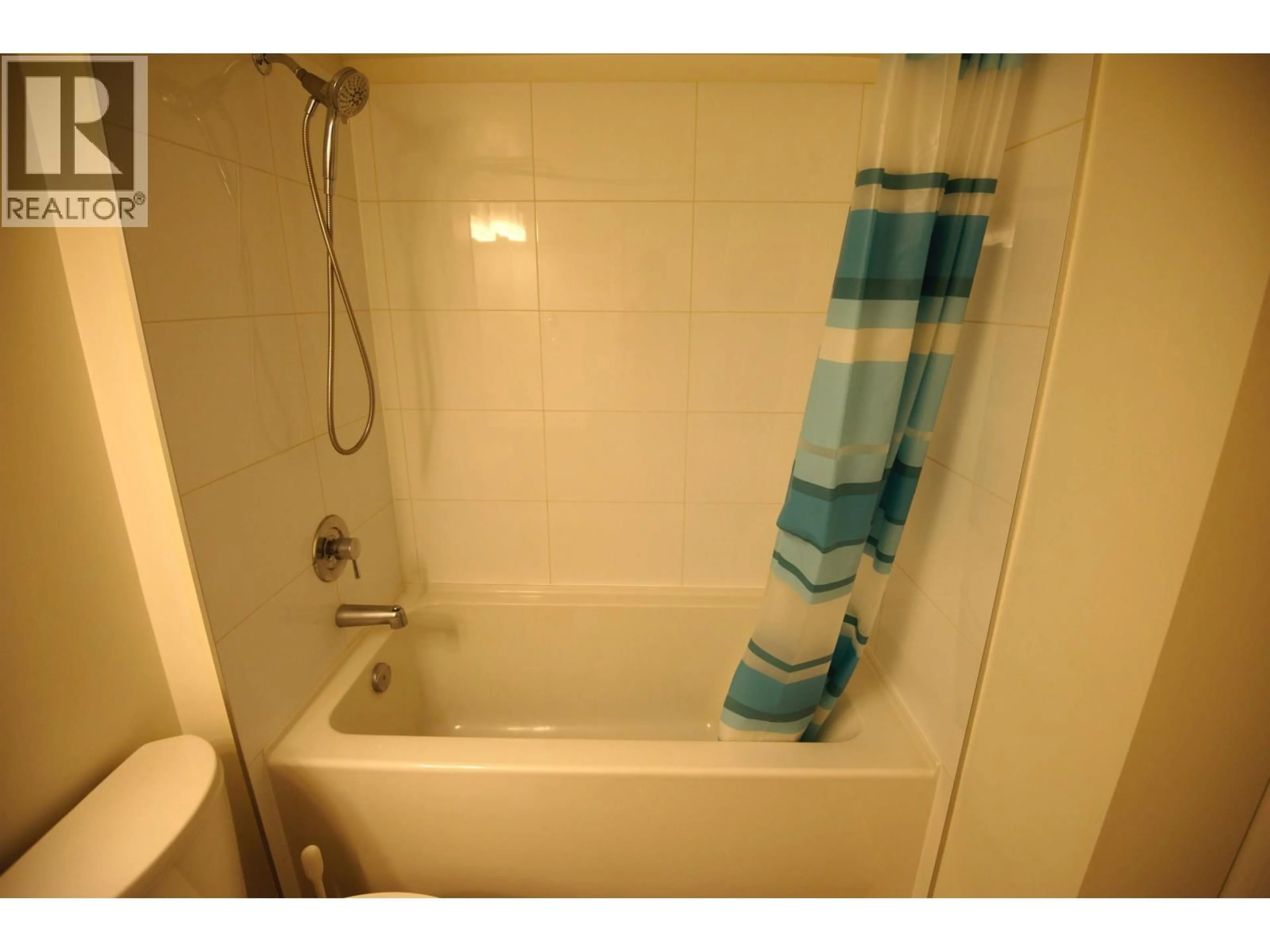Standard bathroom, unknown for 335 - 12339 STEVESTON HIGHWAY, Richmond British Columbia V6W0B4