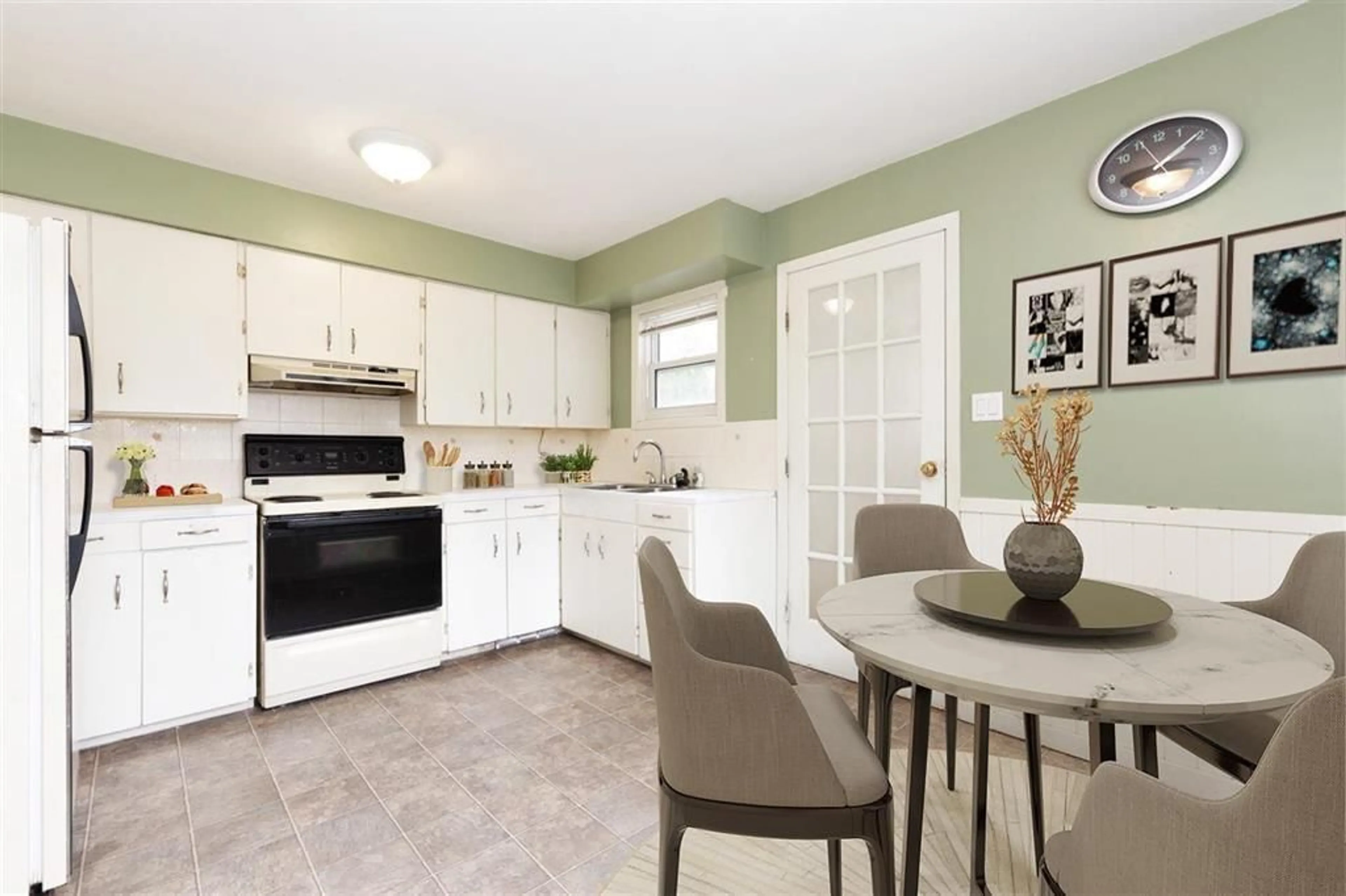 Open concept kitchen, ceramic/tile floor for 8923 SHEPHERD WAY, Delta British Columbia V4C4J9