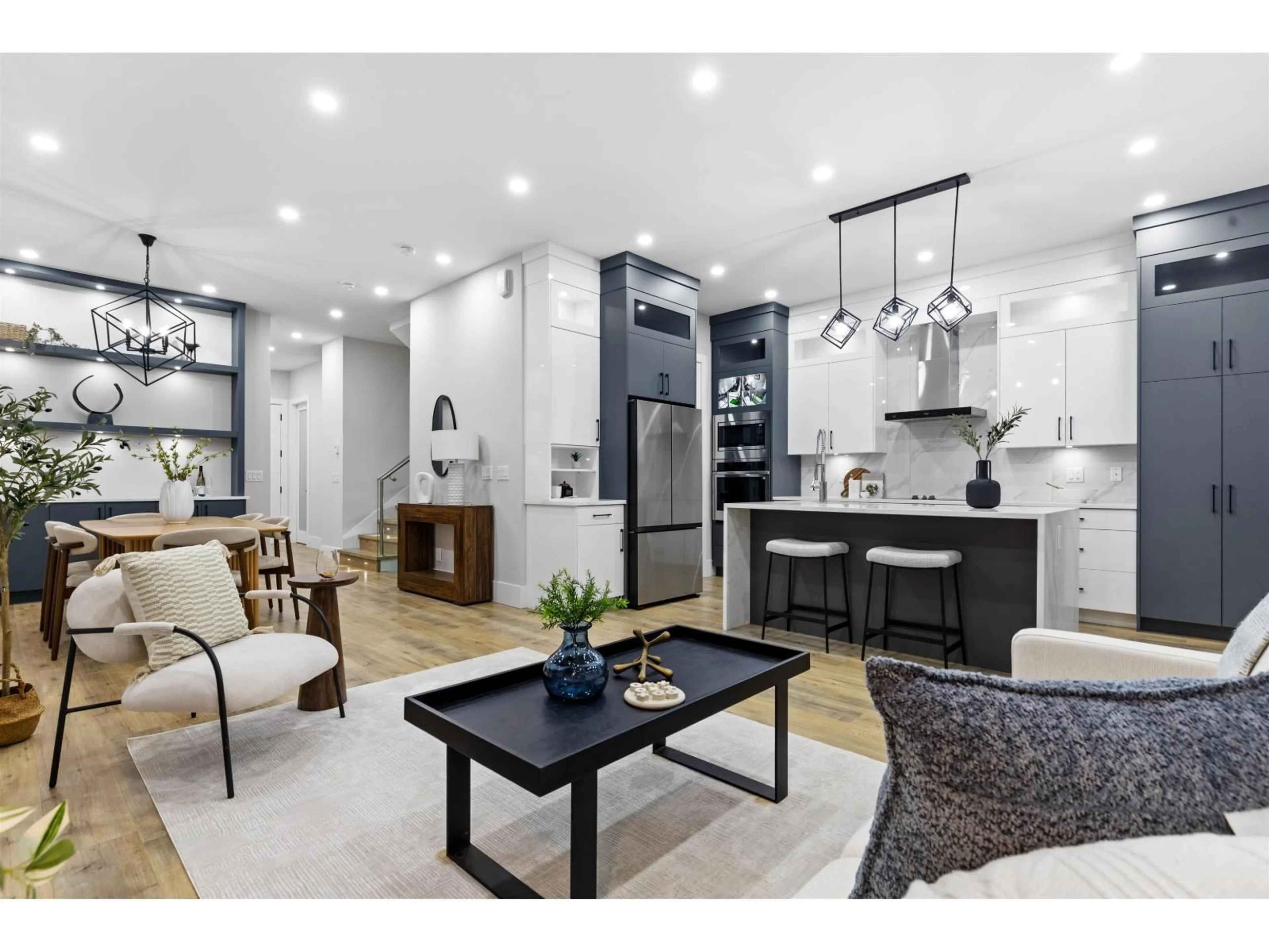 Open concept kitchen, unknown for 16717 15A AVENUE, Surrey British Columbia V3S9X7