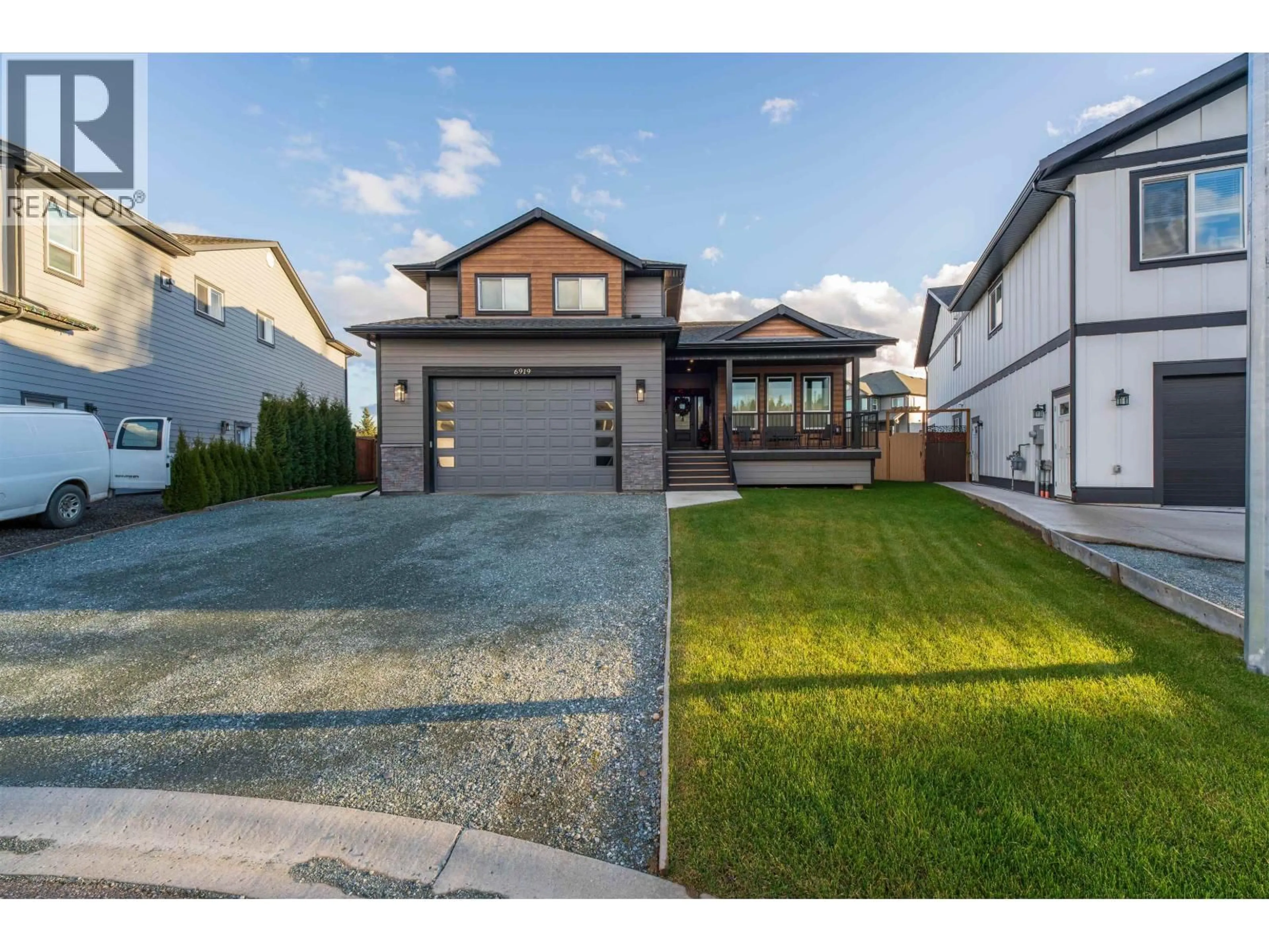 Home with vinyl exterior material, street for 6919 SUNRISE PLACE, Prince George British Columbia V2N0H2