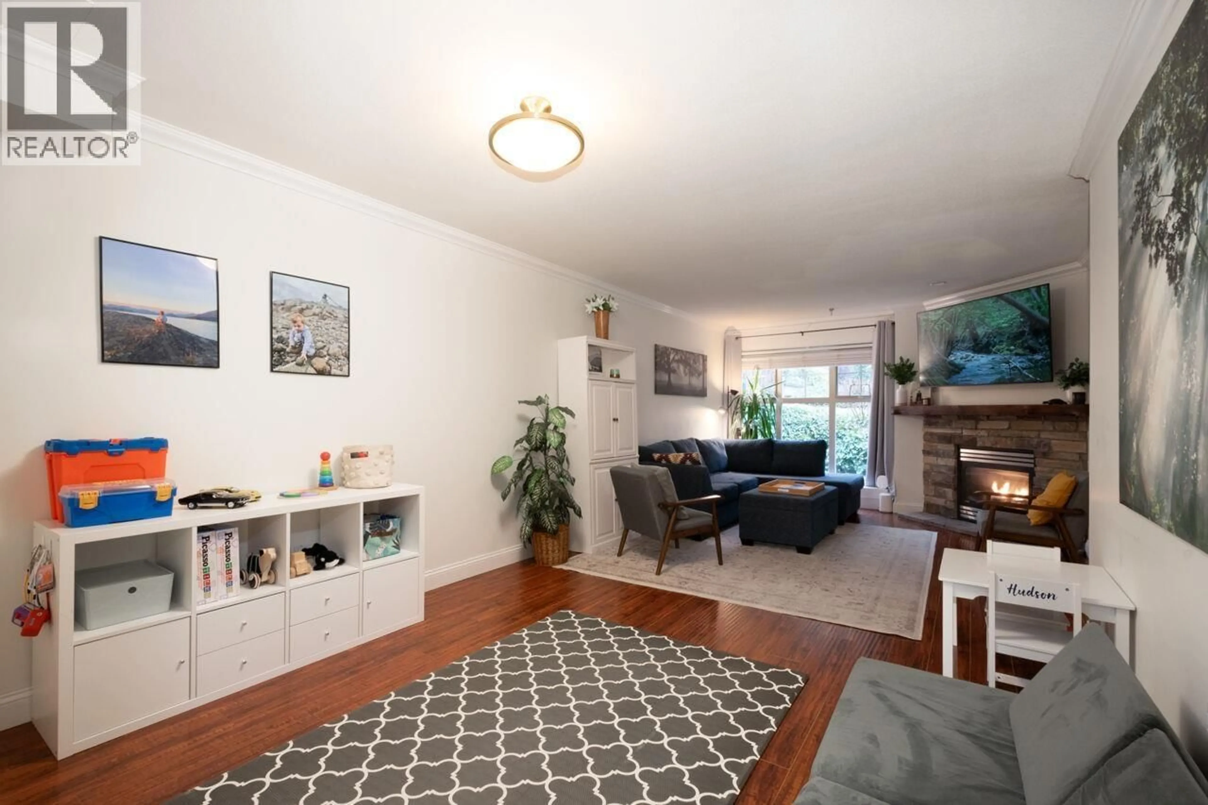 Living room with furniture, unknown for 78 - 65 FOXWOOD DRIVE, Port Moody British Columbia V3H4Z5