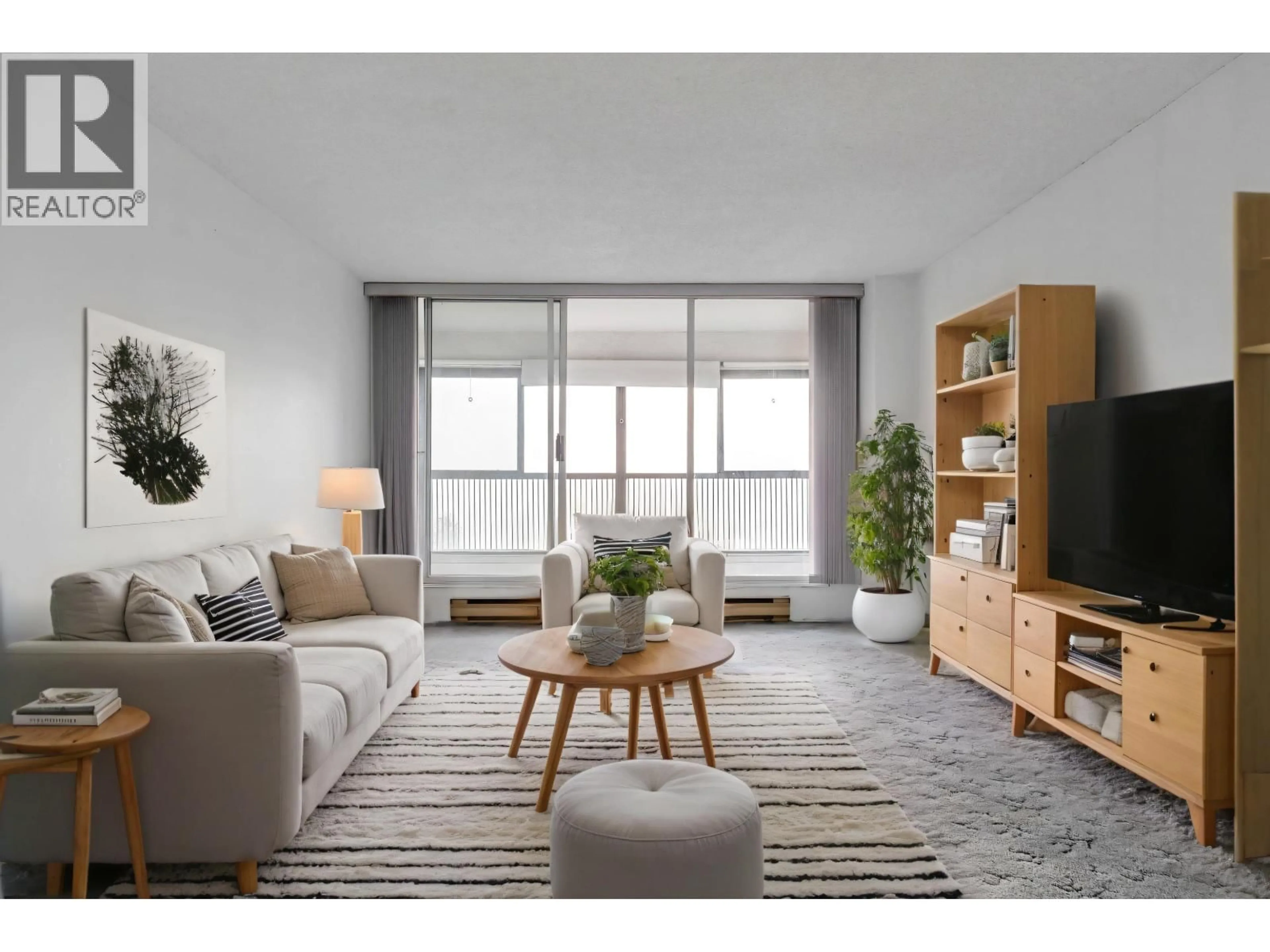 Living room with furniture, unknown for 805 - 550 EIGHTH STREET, New Westminster British Columbia V3M3R9