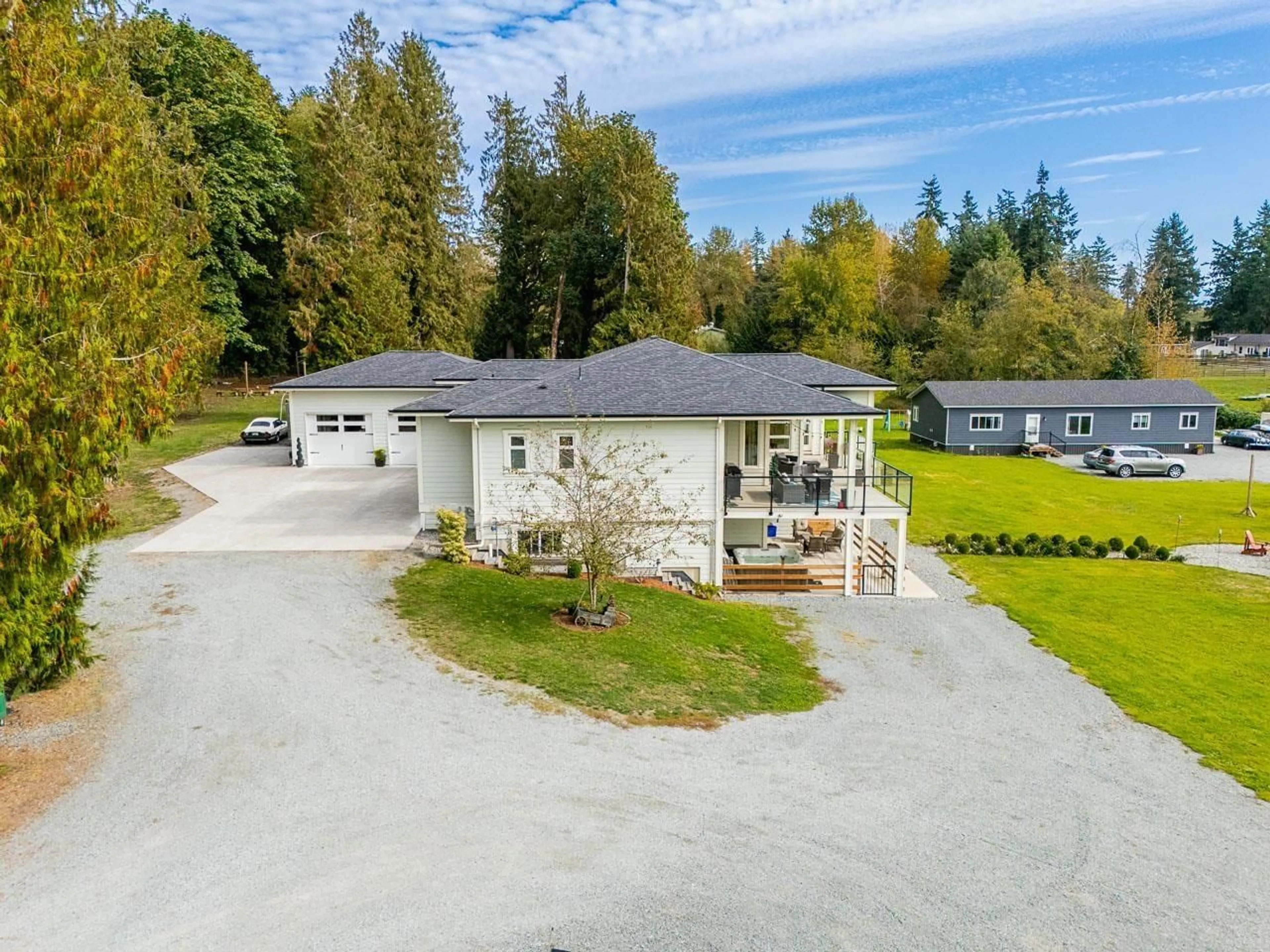 A pic from outside/outdoor area/front of a property/back of a property/a pic from drone, street for 934 248 STREET, Langley British Columbia V4W2G1