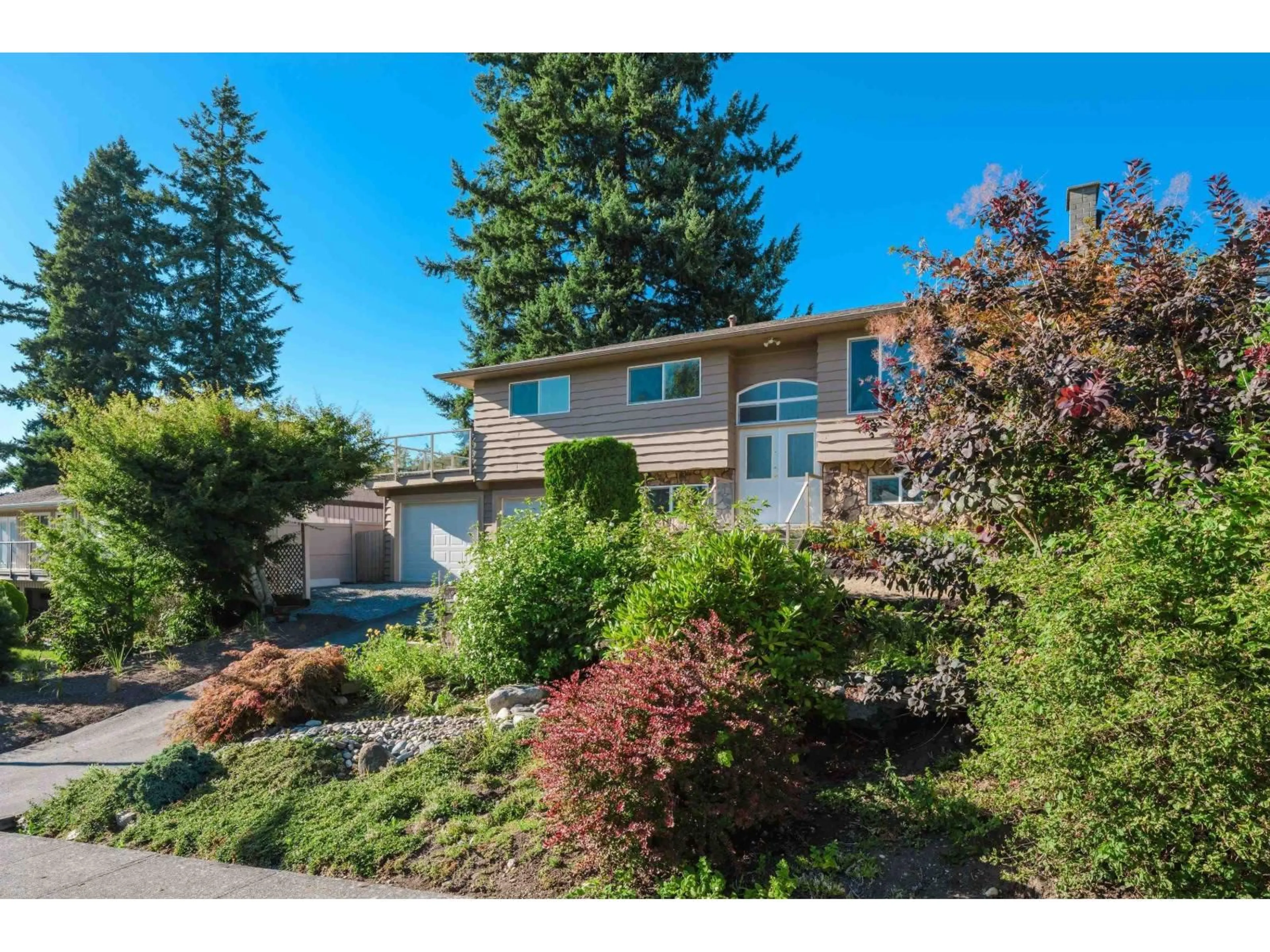 A pic from outside/outdoor area/front of a property/back of a property/a pic from drone, street for 10601 HERMOSA DRIVE, Delta British Columbia V4C6S8