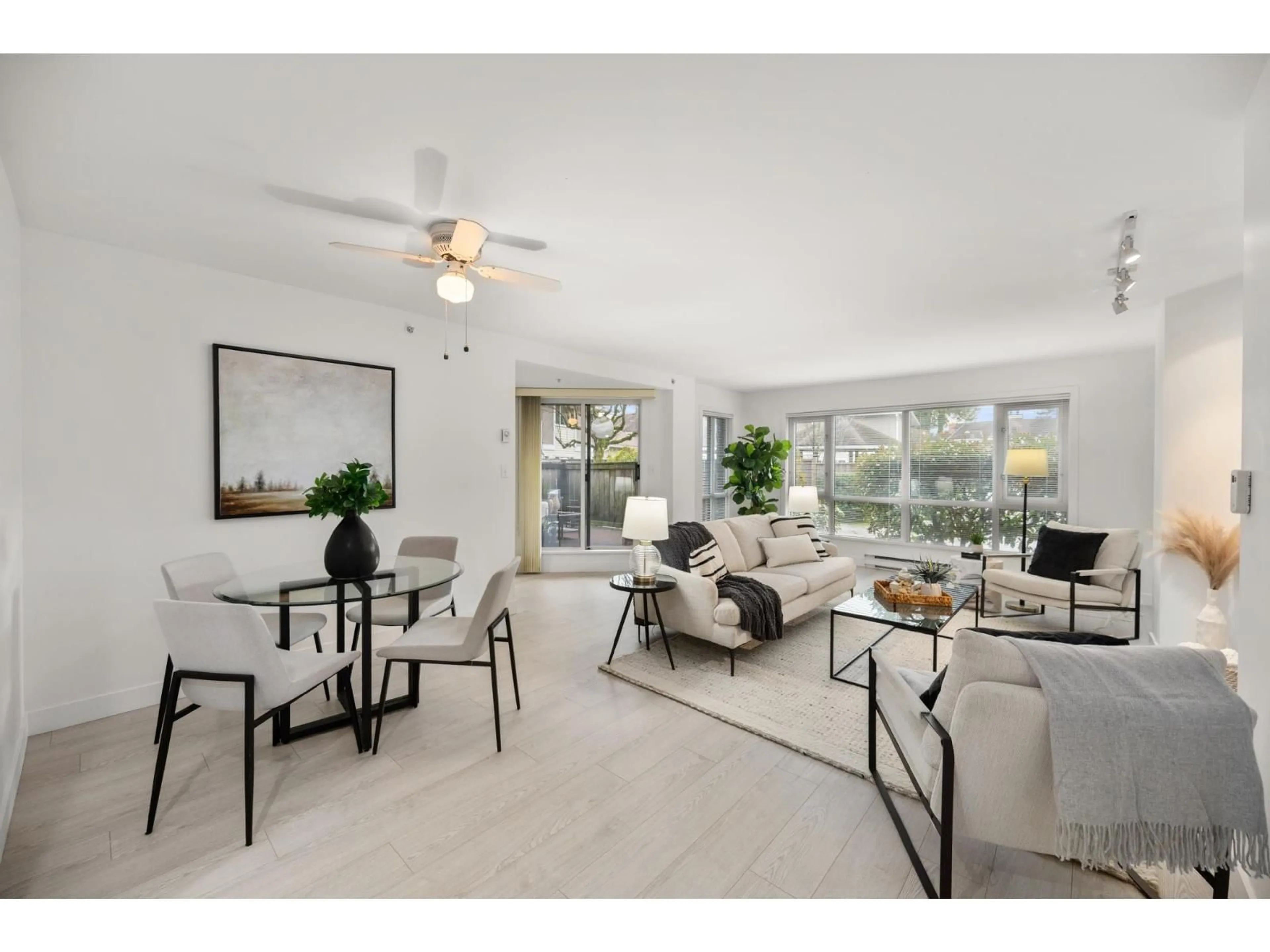 Living room with furniture, ceramic/tile floor for 103 - 9962 148 STREET, Surrey British Columbia V3R0P9