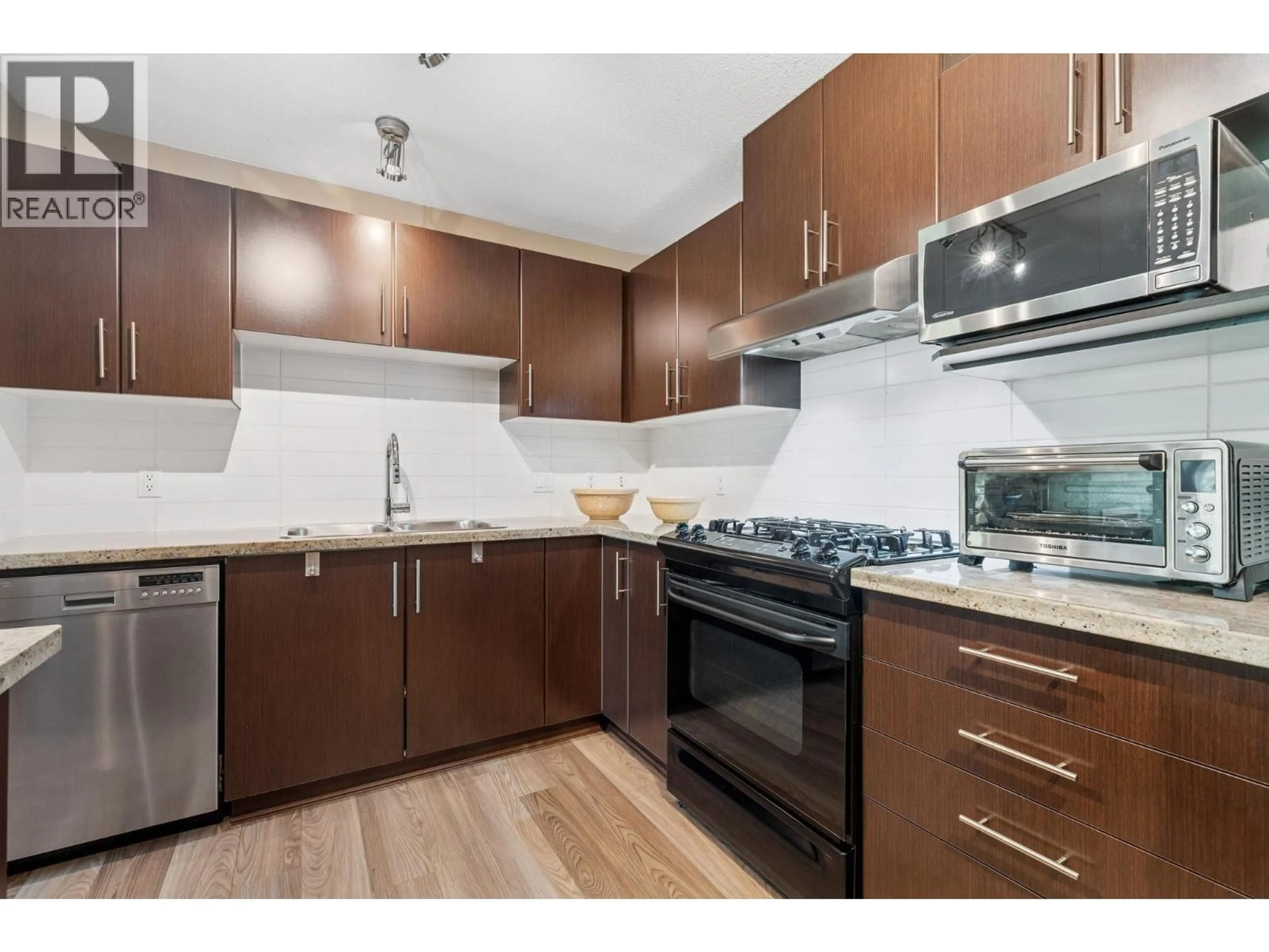 Standard kitchen, wood/laminate floor for 212 - 600 KLAHANIE DRIVE, Port Moody British Columbia V3H5L2