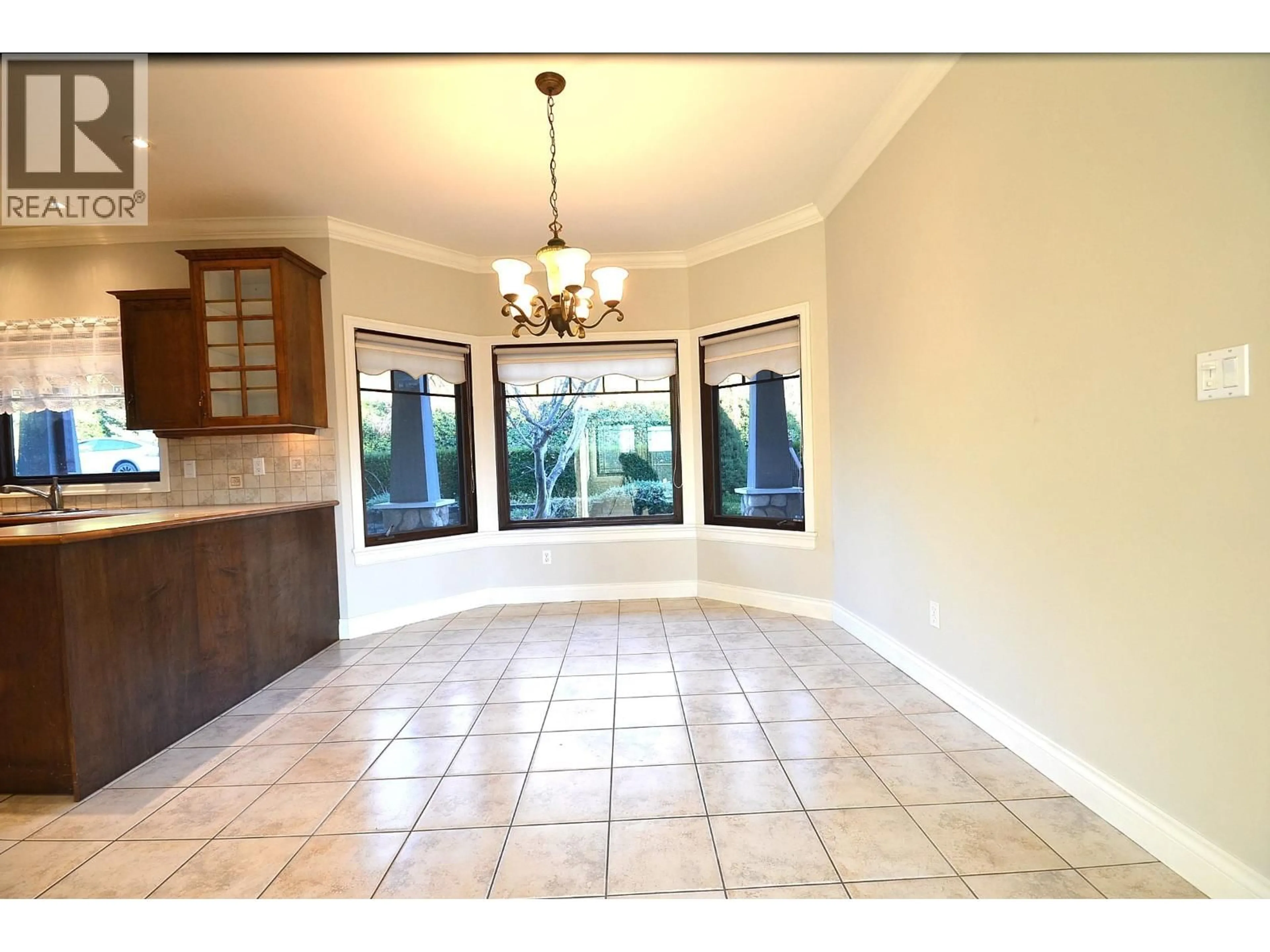 Unknown for 610 ROBINSON STREET, Coquitlam British Columbia V3J4E3