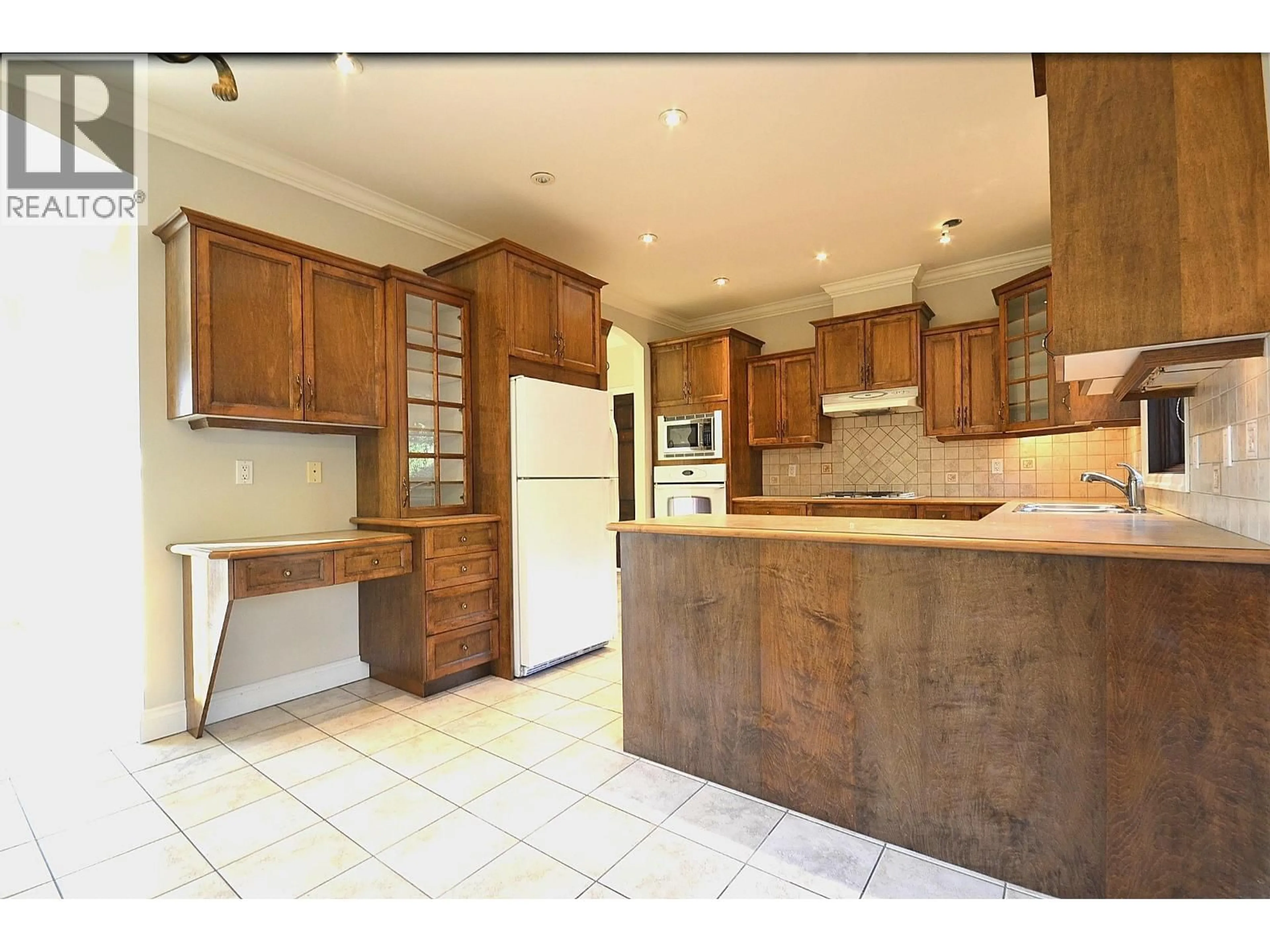 Unknown for 610 ROBINSON STREET, Coquitlam British Columbia V3J4E3