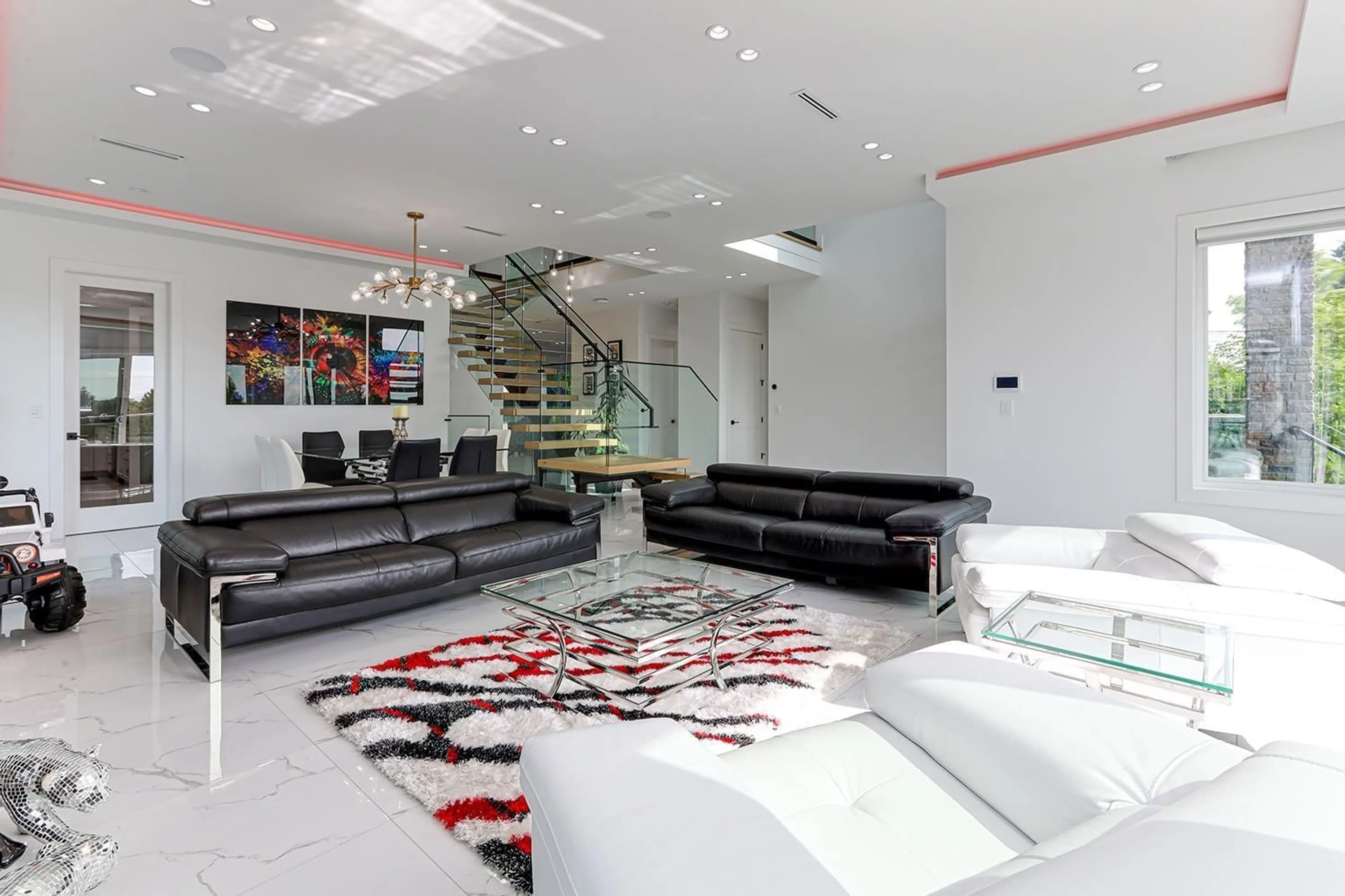 Lobby for 5920 181 STREET, Surrey British Columbia V3S4T1