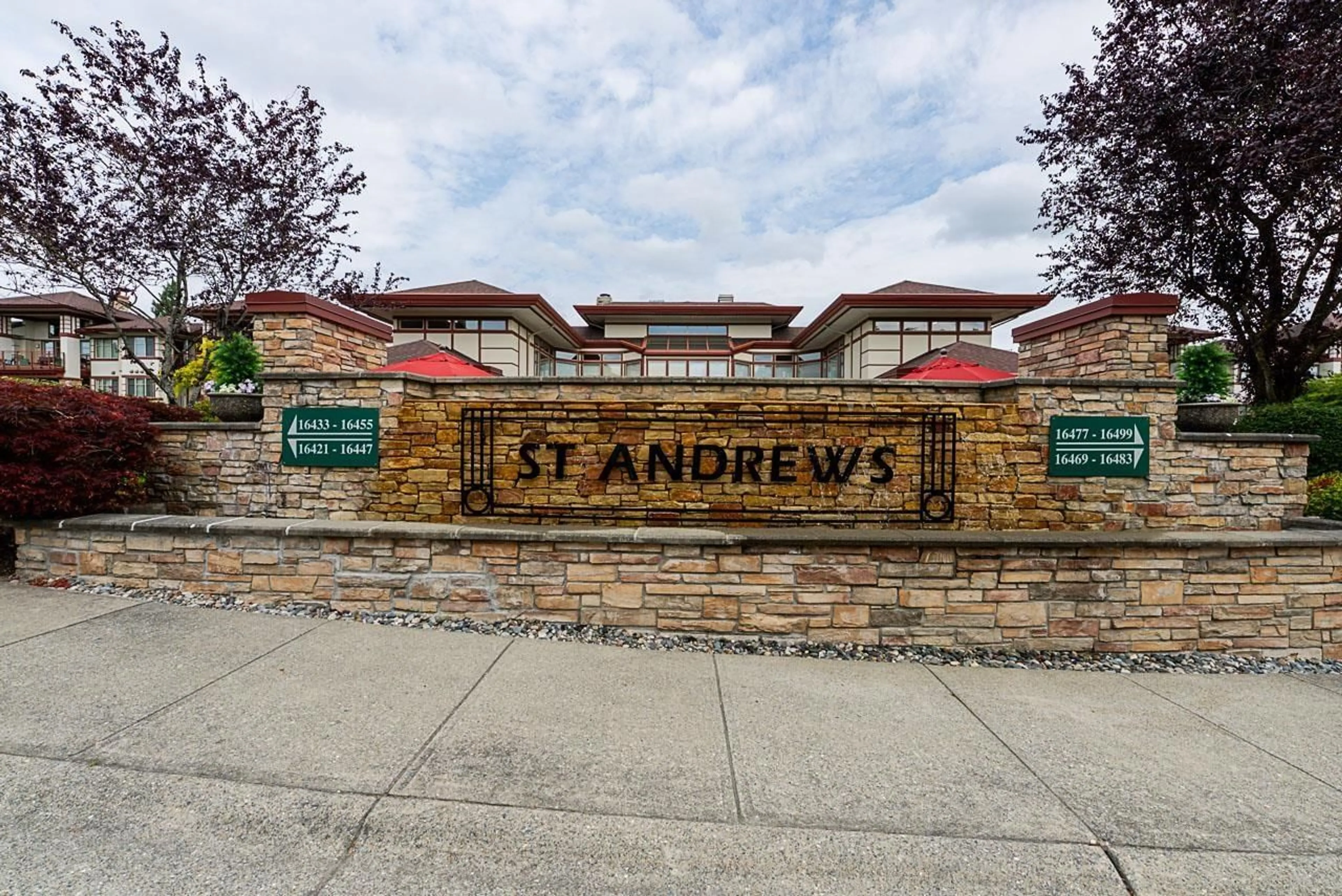 Indoor foyer for 308 - 16499 64 AVENUE, Surrey British Columbia V3S6V7