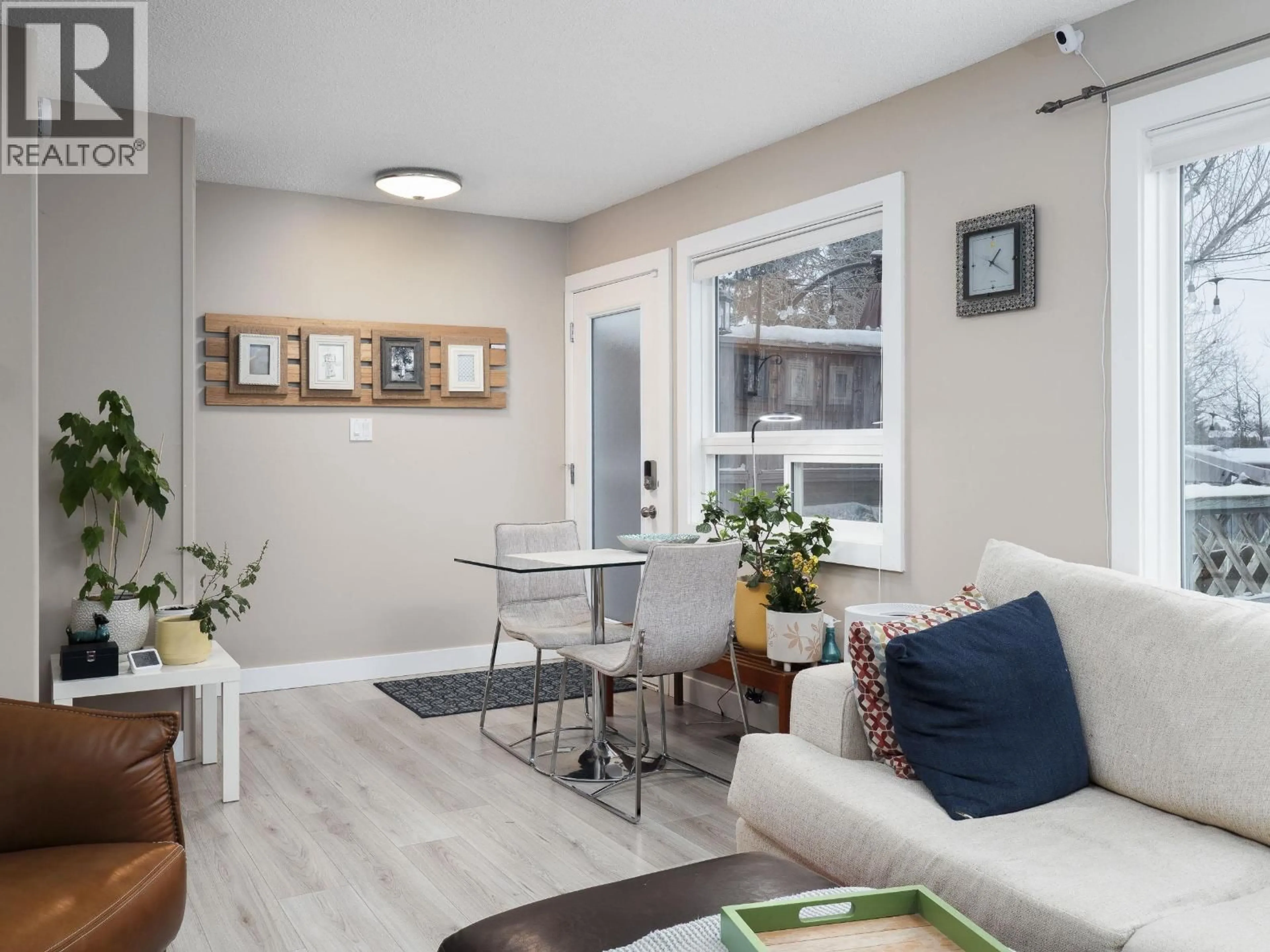 Living room with furniture, wood/laminate floor for 194 MCEACHERN PLACE, Prince George British Columbia V2M5N7