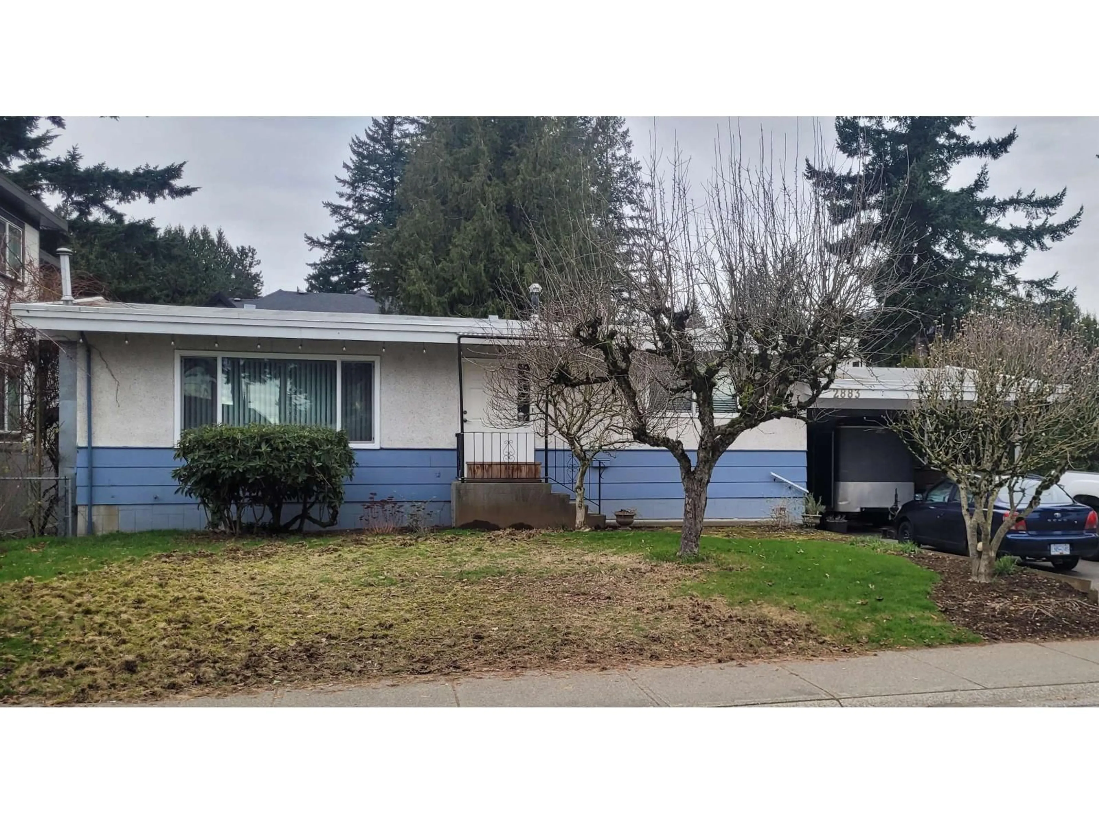 Home with vinyl exterior material, street for 2883 PRINCESS STREET, Abbotsford British Columbia V2T2S7