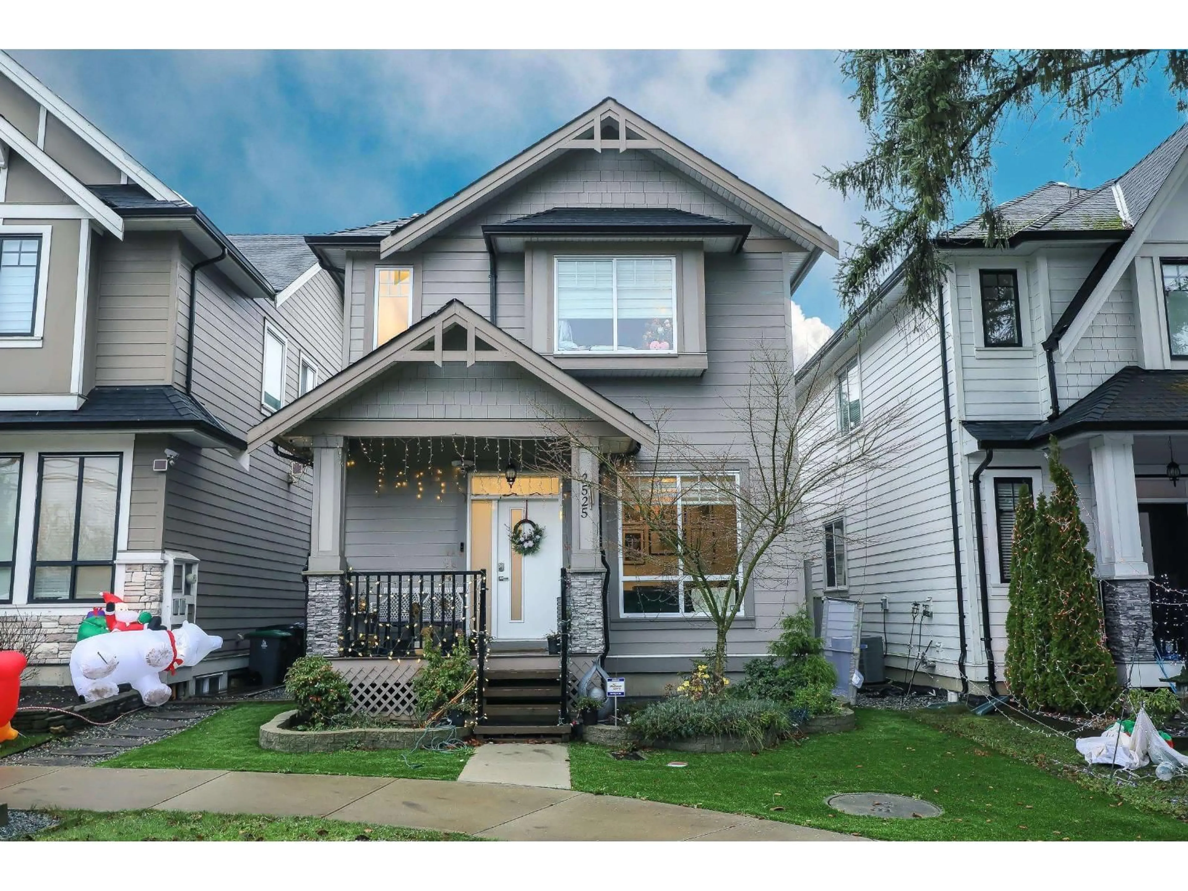 Home with vinyl exterior material, street for 2525 168 STREET, Surrey British Columbia V3S0A7