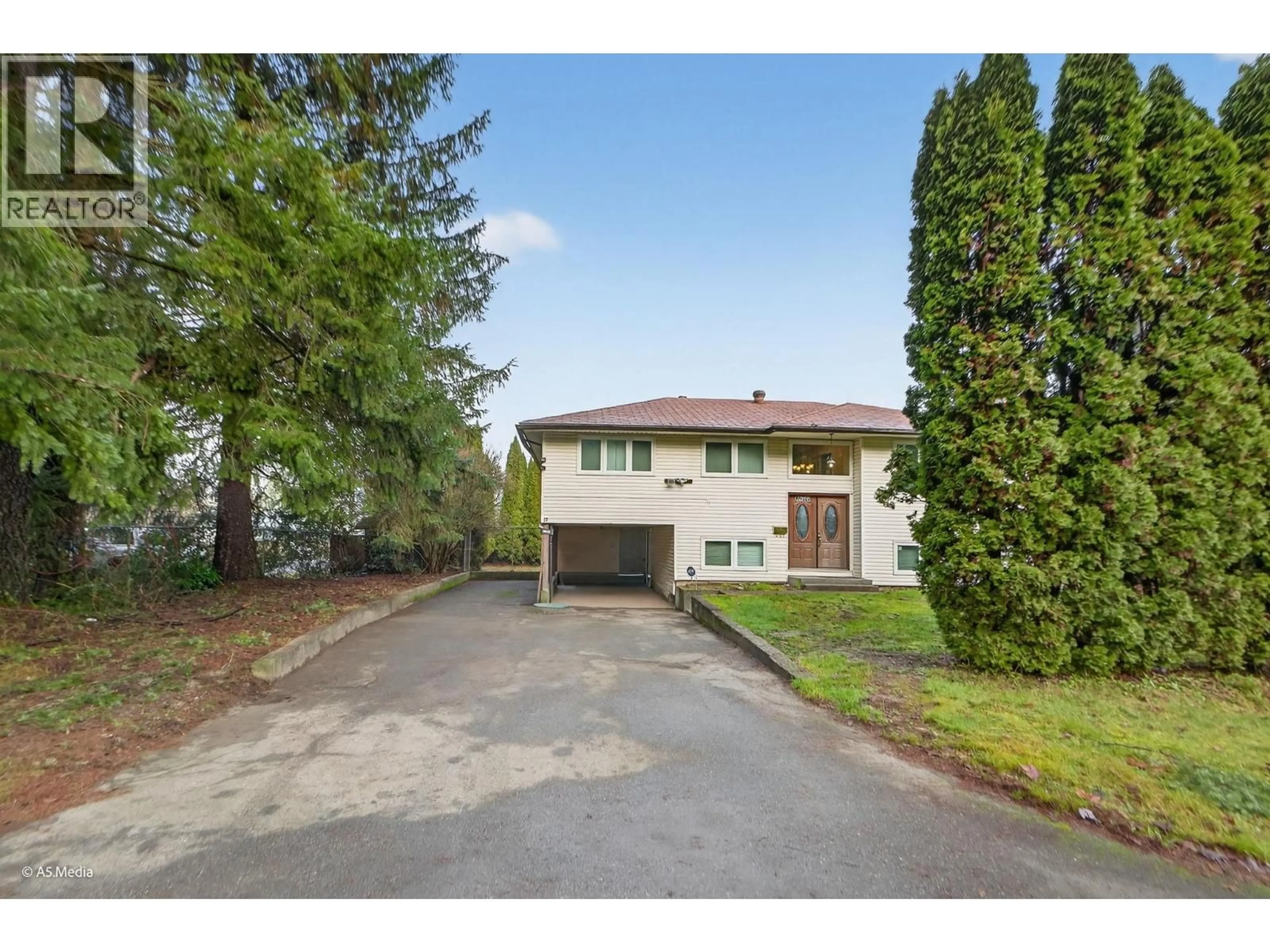 A pic from outside/outdoor area/front of a property/back of a property/a pic from drone, street for 22939 128 AVENUE, Maple Ridge British Columbia V2X4R7