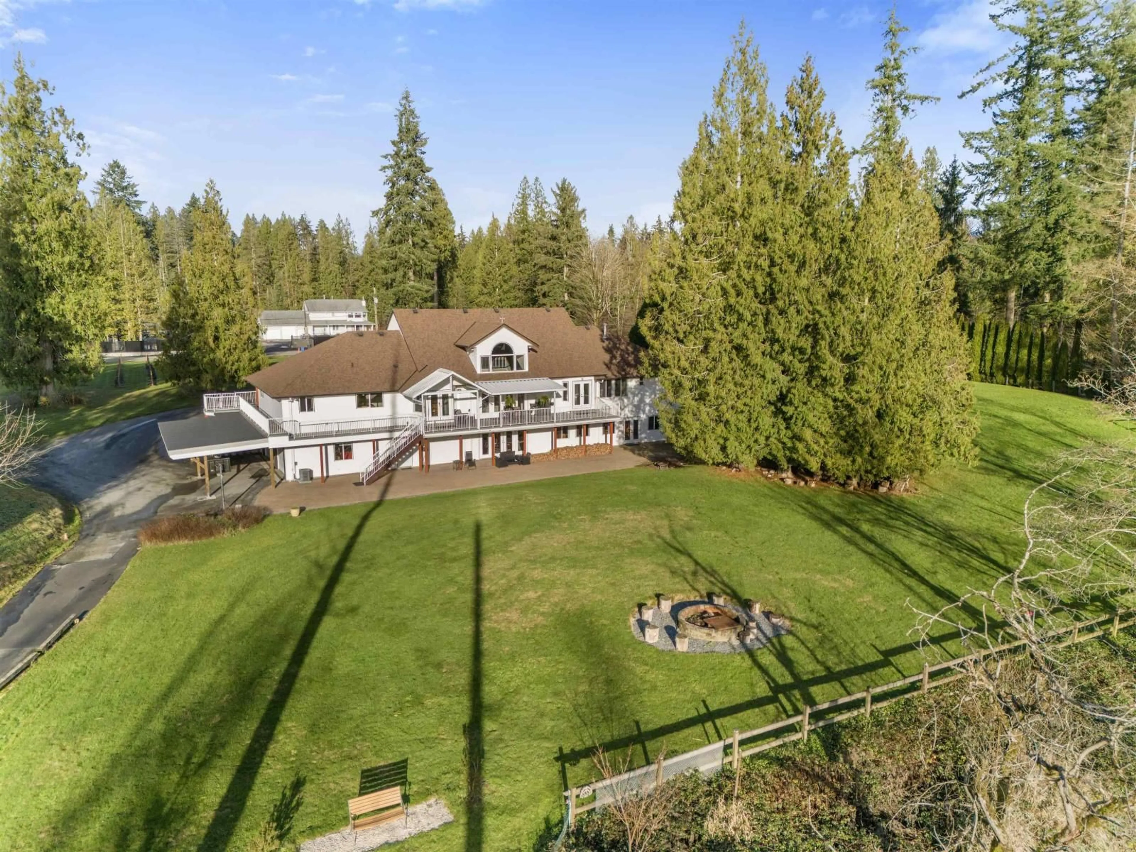 A pic from outside/outdoor area/front of a property/back of a property/a pic from drone, unknown for 21980 100 AVENUE, Langley British Columbia V1M3V1