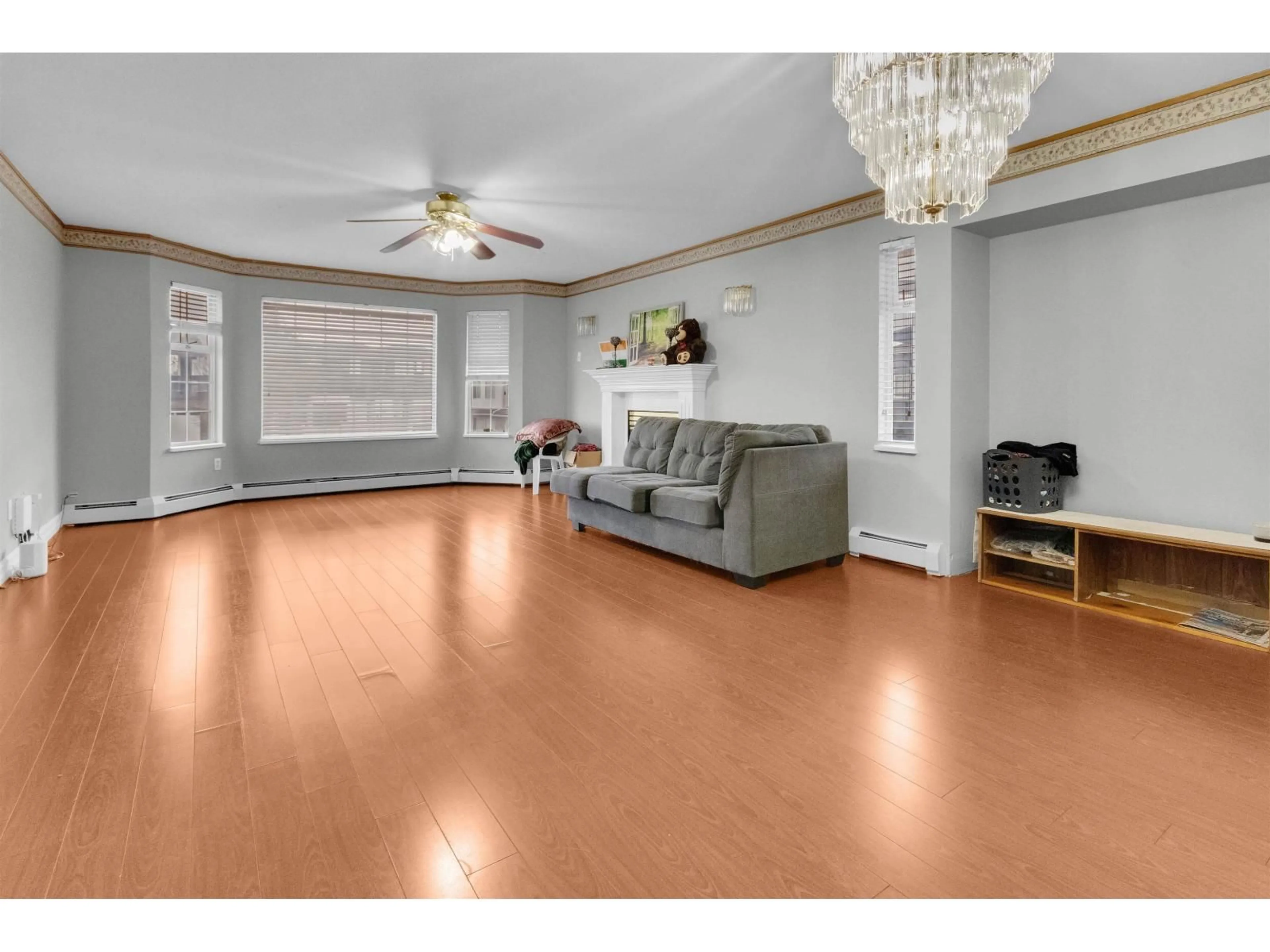 Living room with furniture, unknown for 12526 75A AVENUE, Surrey British Columbia V3W0M3