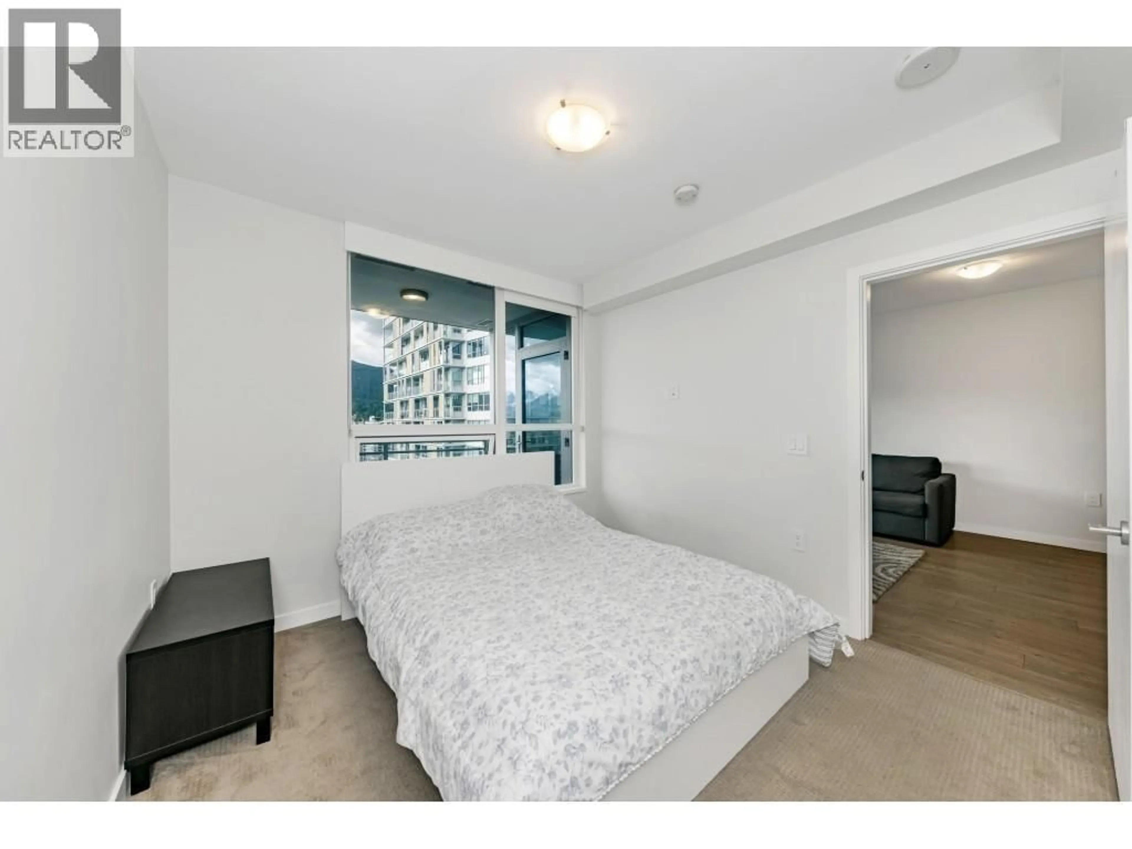 Bedroom with bed, unknown for 1401 - 112 13TH STREET, North Vancouver British Columbia V7L0E4