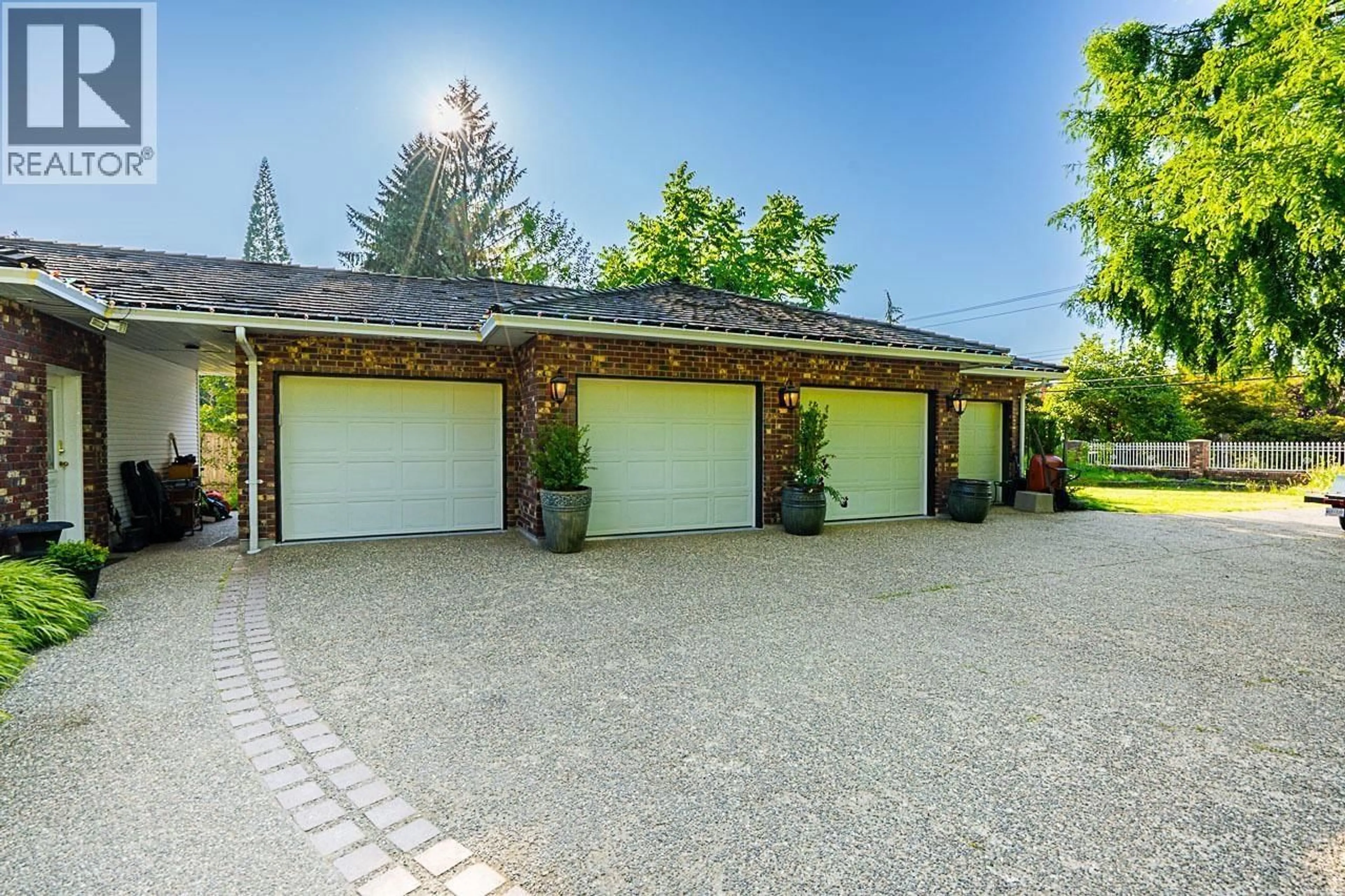 Indoor garage for 22696 132 AVENUE, Maple Ridge British Columbia V4R2R2