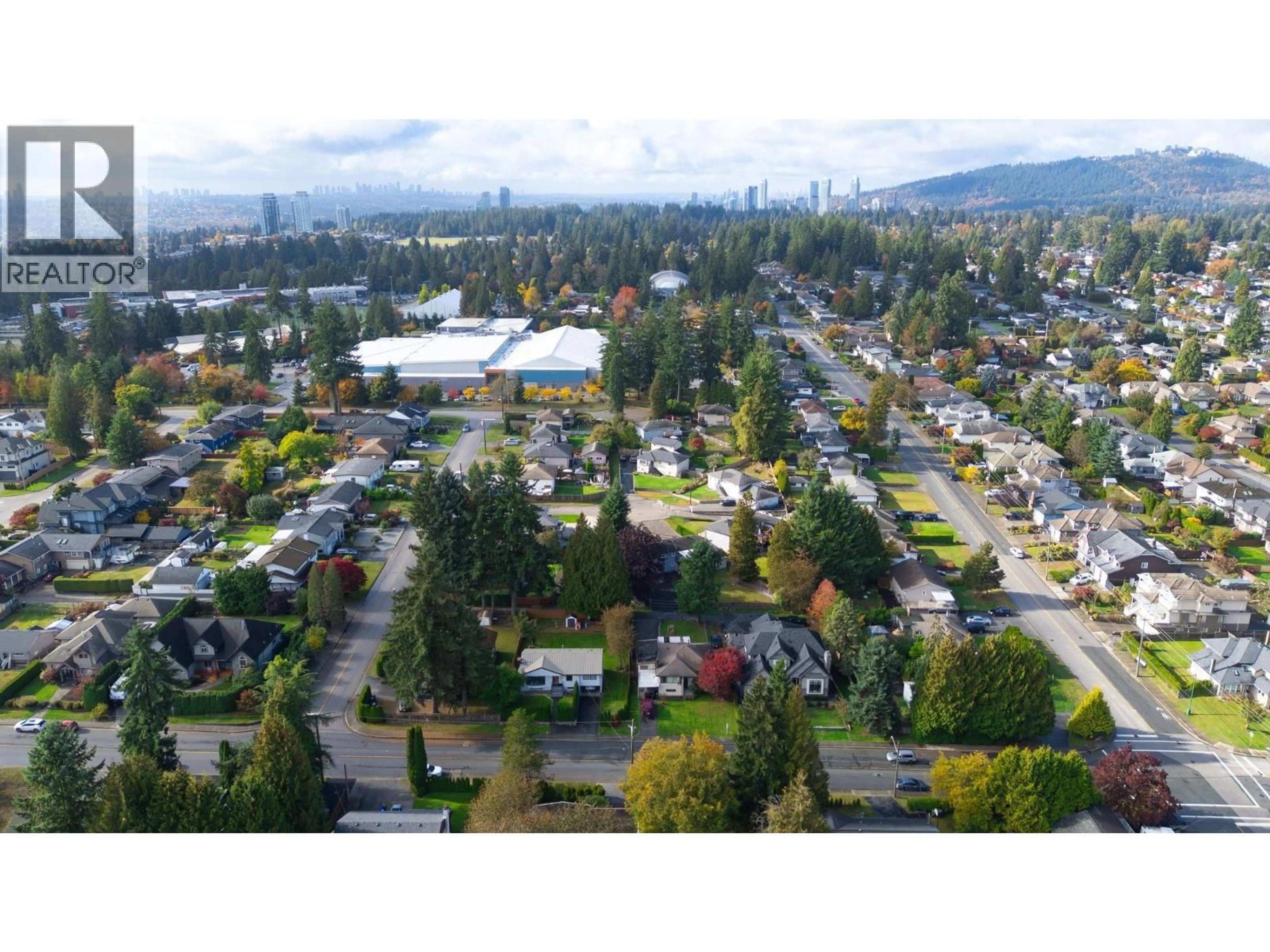 A pic from outside/outdoor area/front of a property/back of a property/a pic from drone, mountain view for 654 LINTON STREET, Coquitlam British Columbia V3J6J9