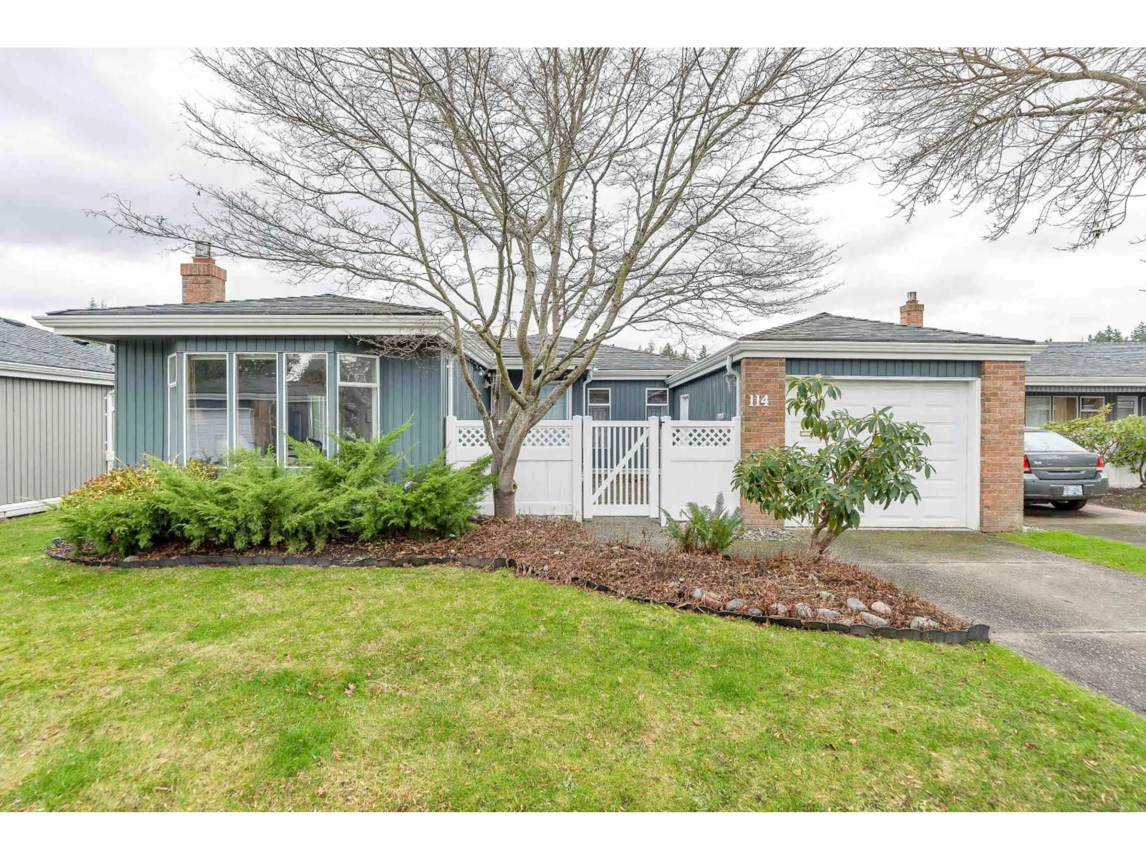 Unknown for 114 - 14271 18A AVENUE, Surrey British Columbia V4A7N8