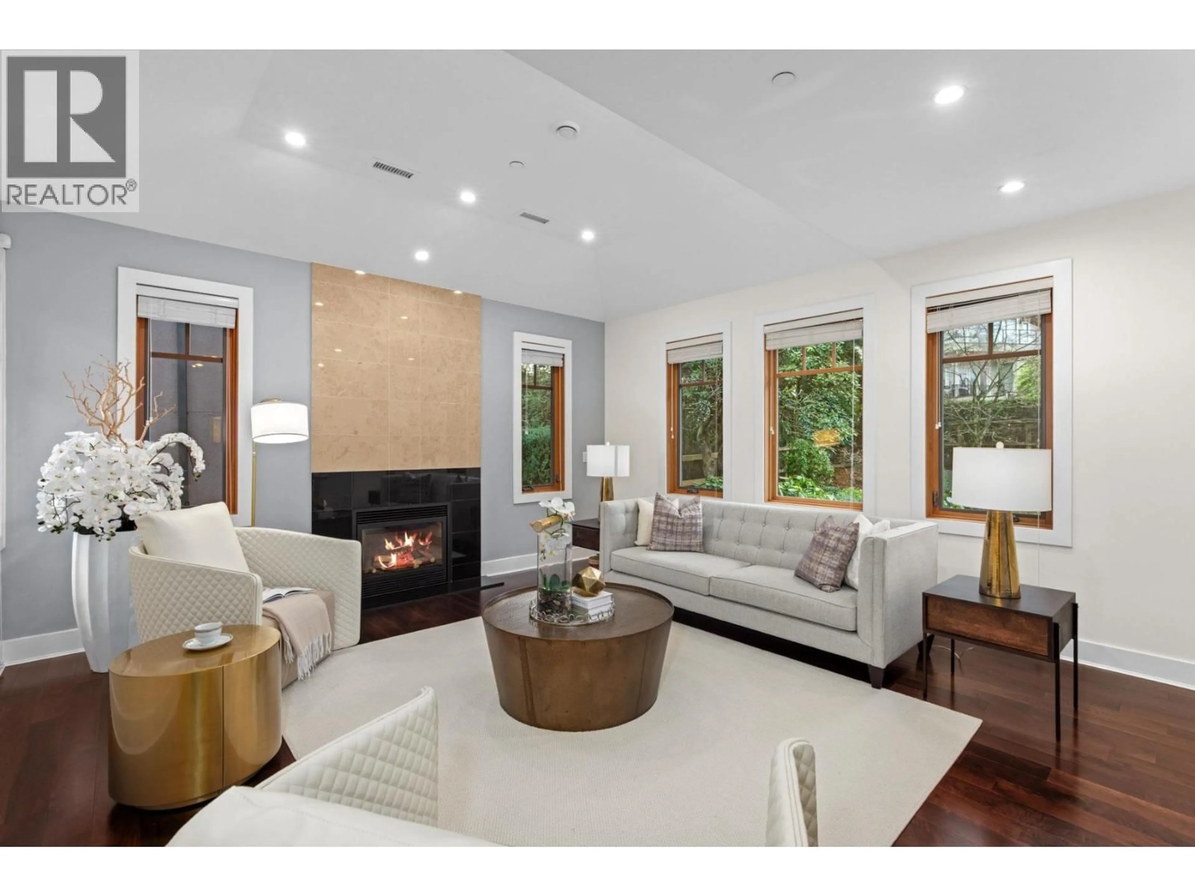 Living room with furniture, unknown for 3936 QUESNEL DRIVE, Vancouver British Columbia V6L2X2