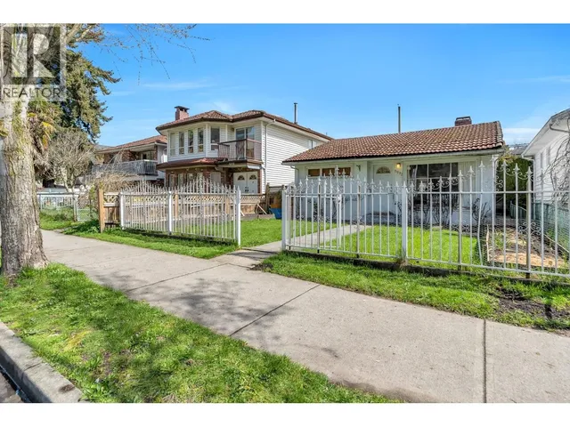 5092 MAIN STREET, Vancouver 2
