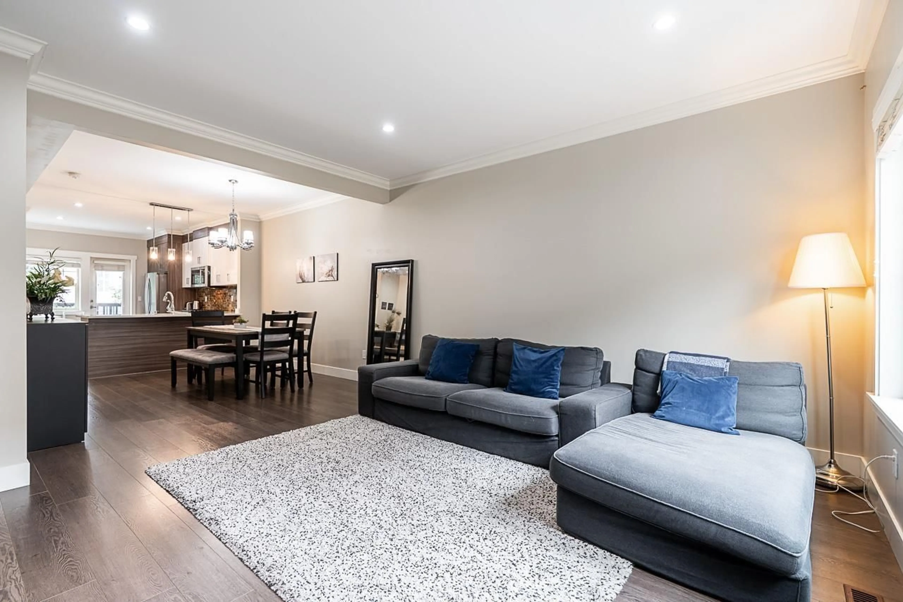 Living room with furniture, unknown for 8 - 19097 64 AVENUE, Surrey British Columbia V3S6X5