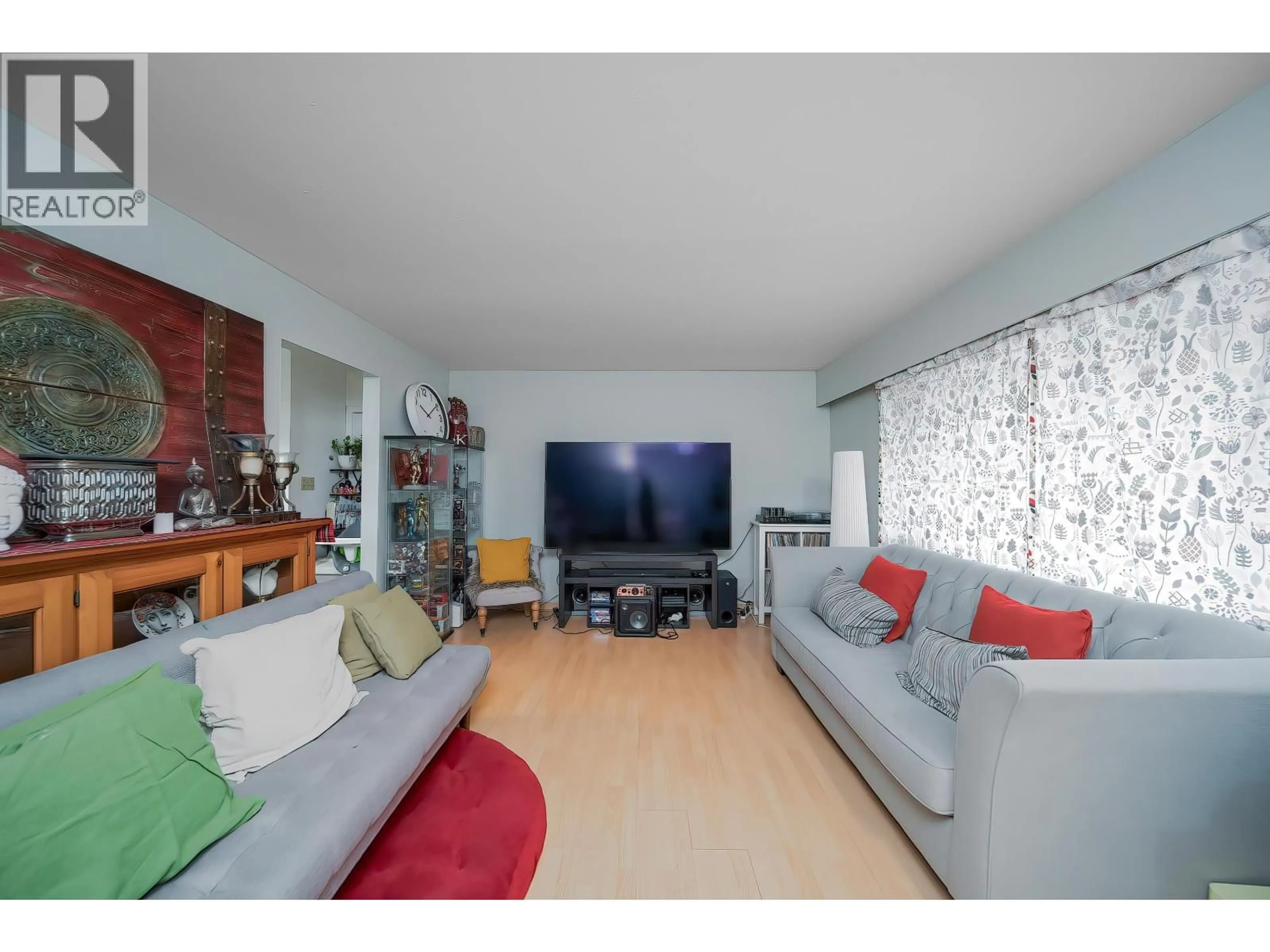 Living room with furniture, unknown for 11493 SEABROOK CRESCENT, Richmond British Columbia V7A3H2