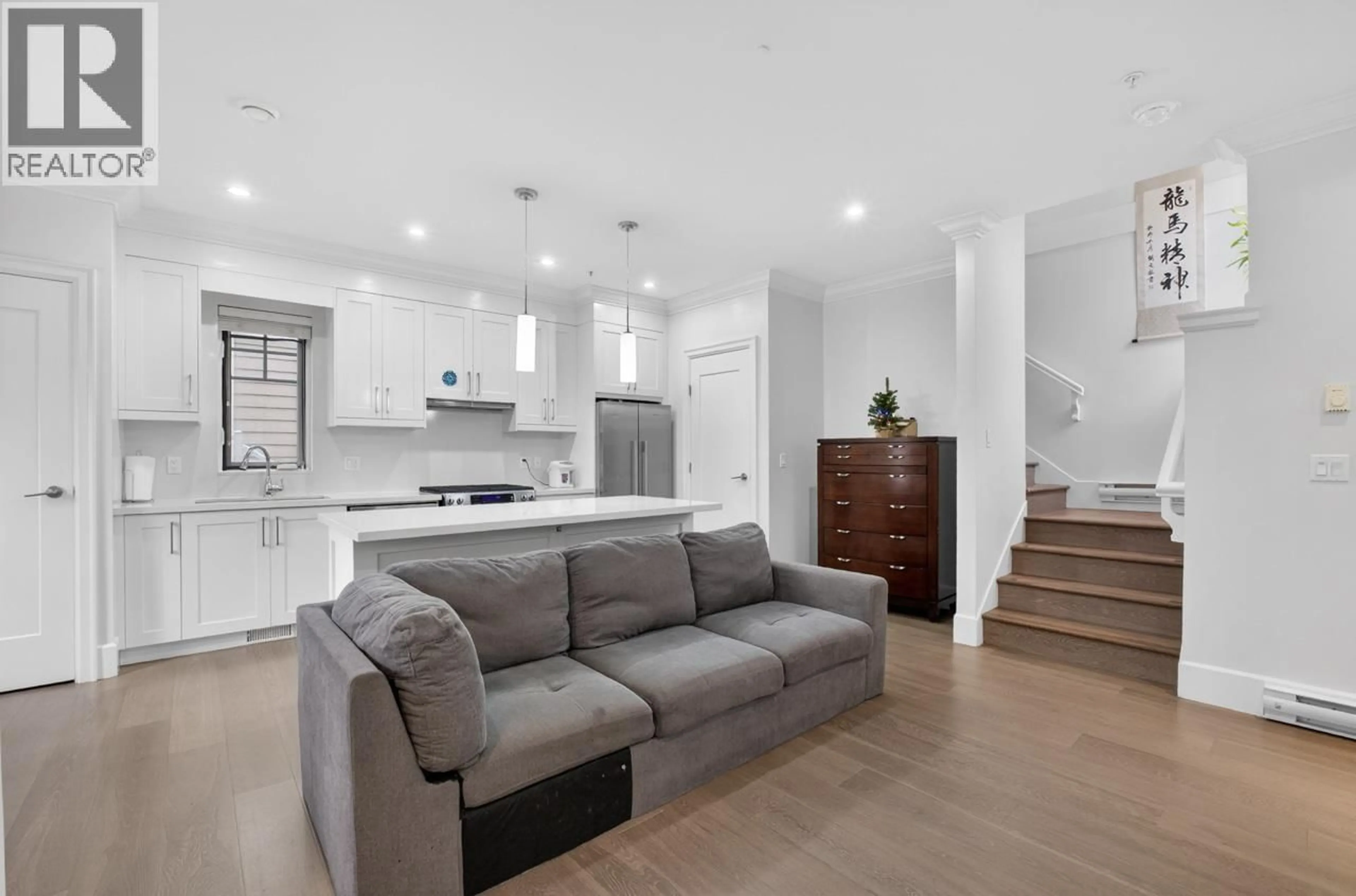 Unknown for 5685 KILLARNEY STREET, Vancouver British Columbia V5R3W4