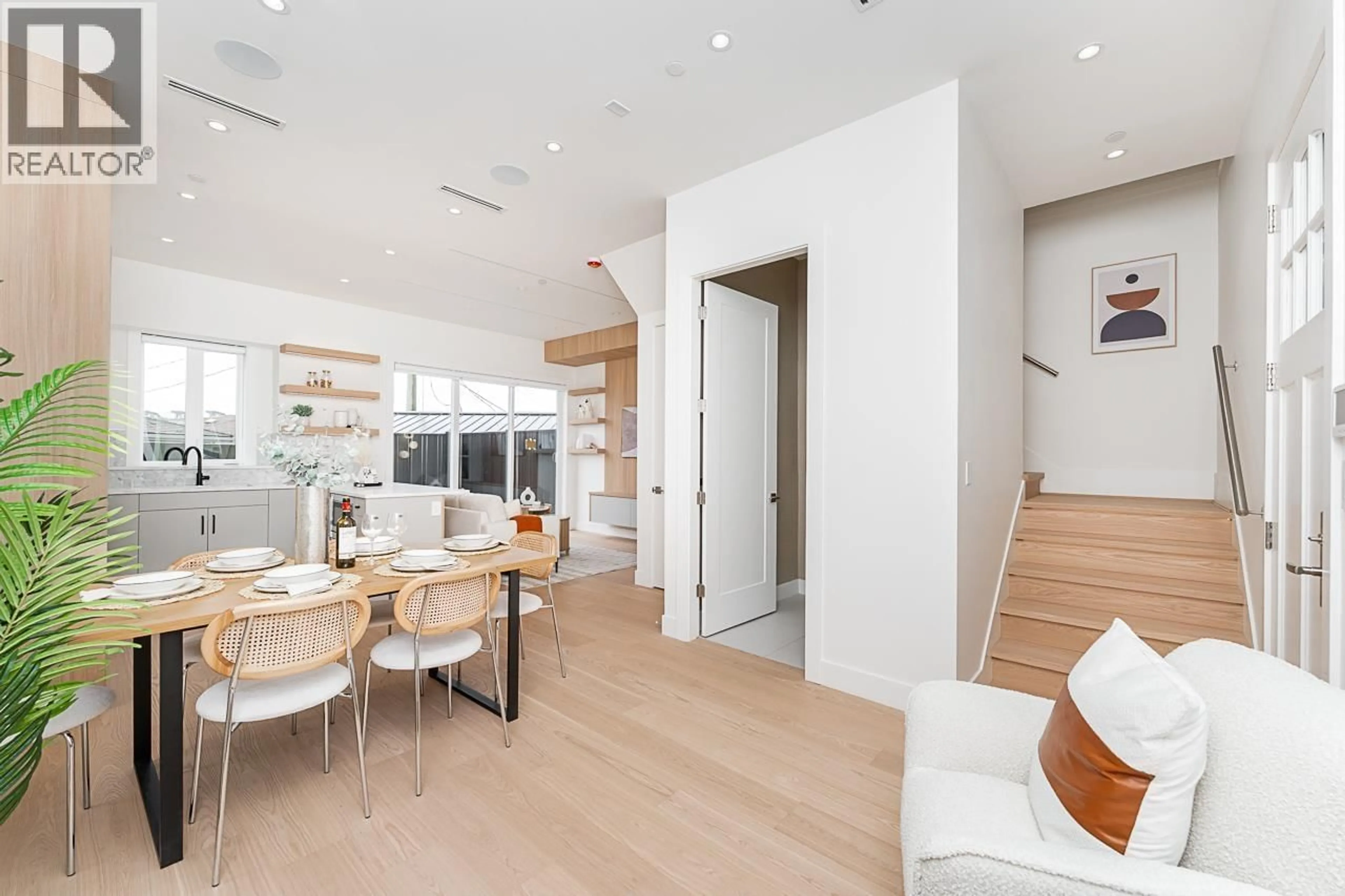 Unknown for 2 - 2837 OLIVER CRESCENT, Vancouver British Columbia V6L1T1