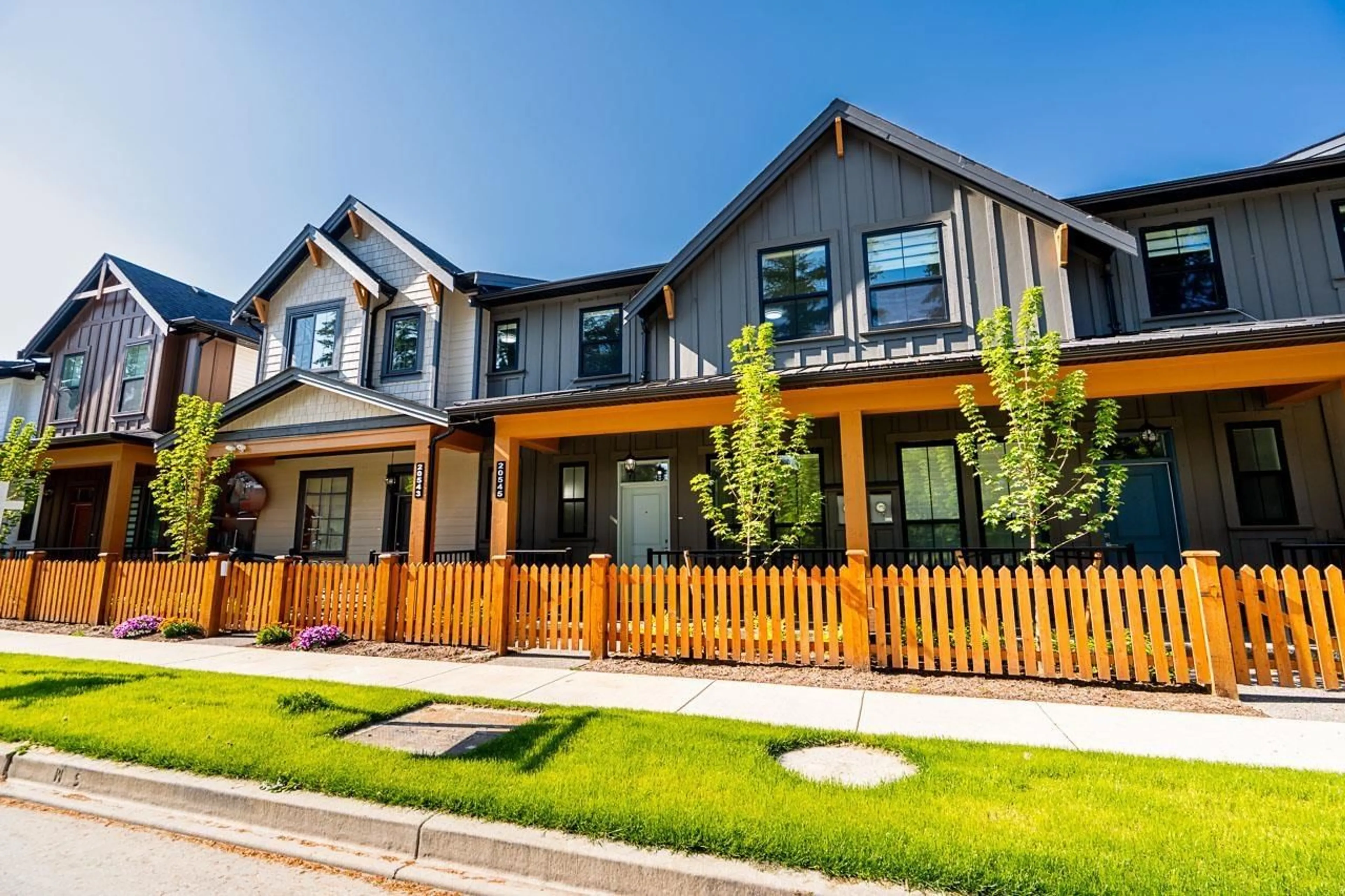 Home with vinyl exterior material, street for 20545 74B AVENUE, Langley British Columbia V2Y3S8