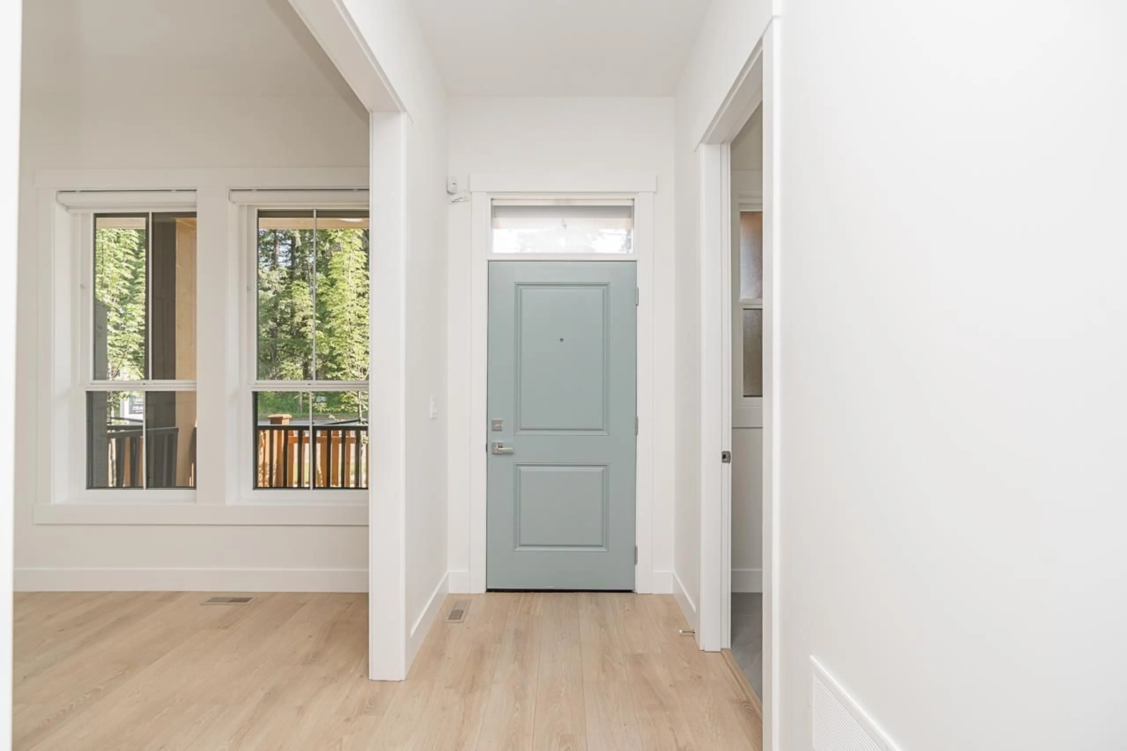 Indoor entryway for 20545 74B AVENUE, Langley British Columbia V2Y3S8