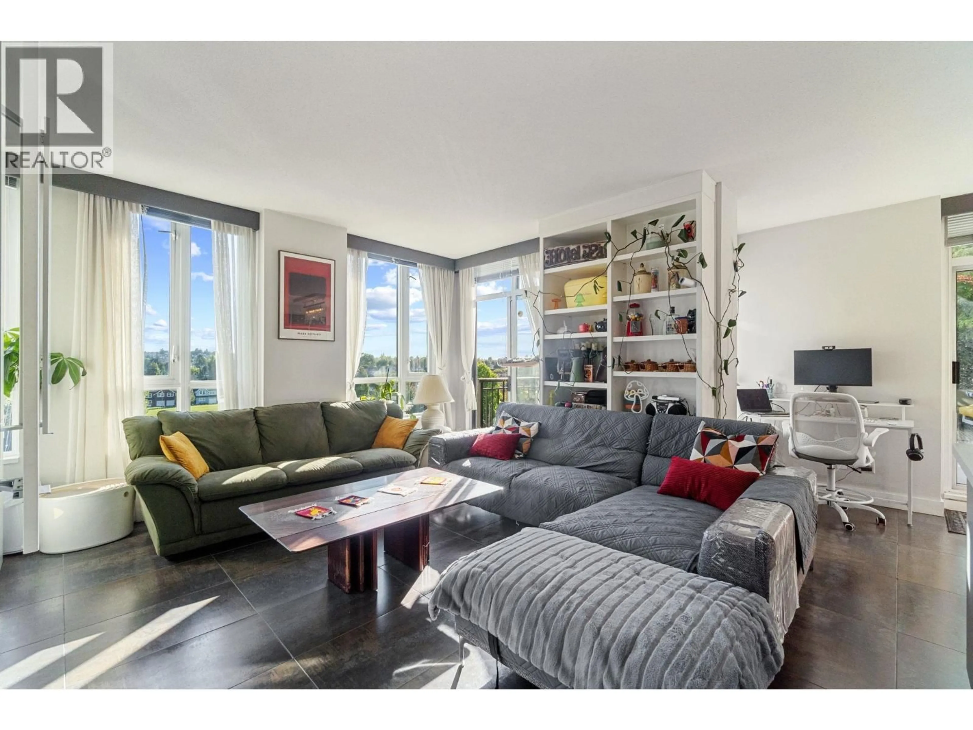 Living room with furniture, unknown for 654 - 1483 KING EDWARD AVENUE, Vancouver British Columbia V5N5Z3