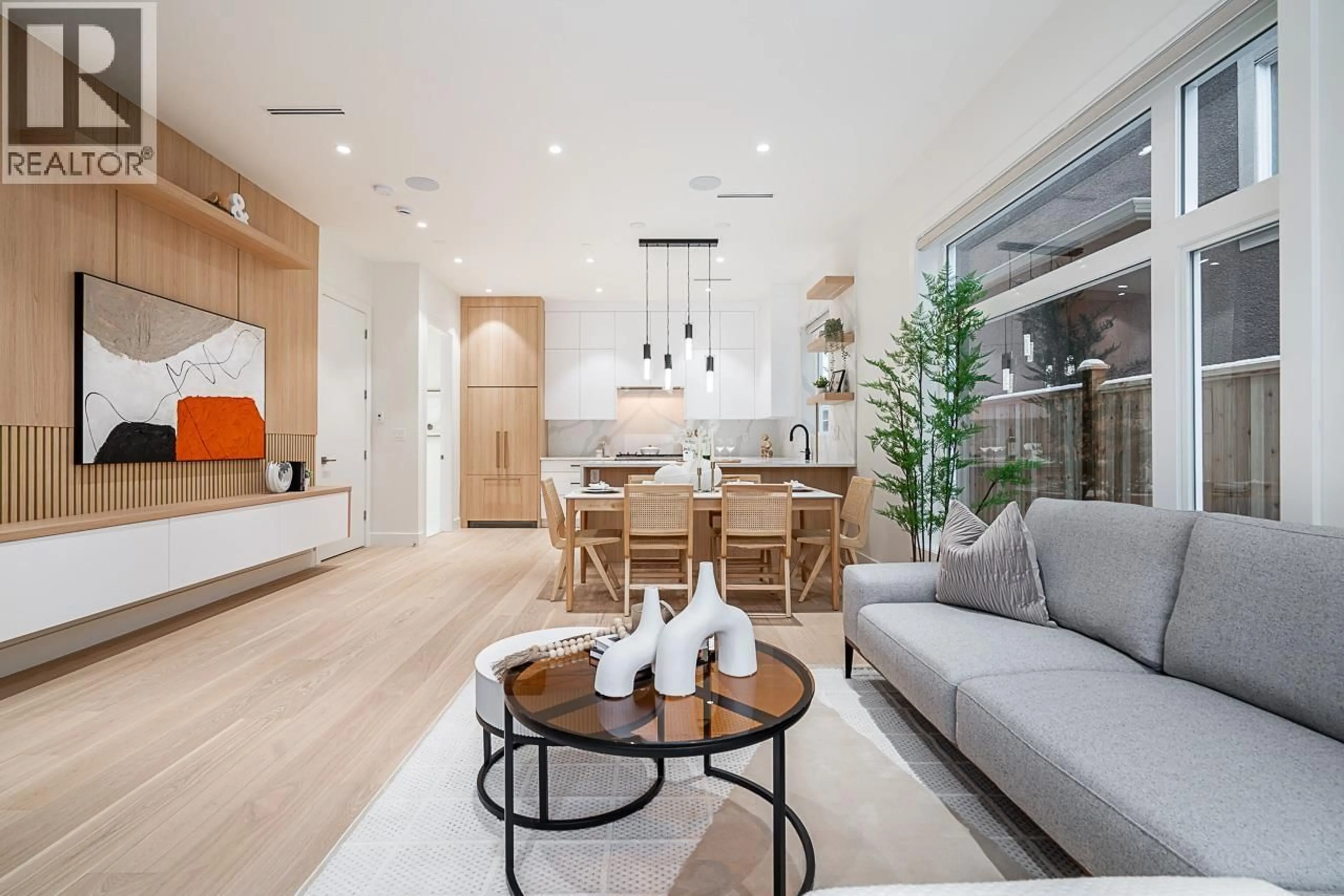 Living room with furniture, unknown for 2833 OLIVER CRESCENT, Vancouver British Columbia V6L1T1