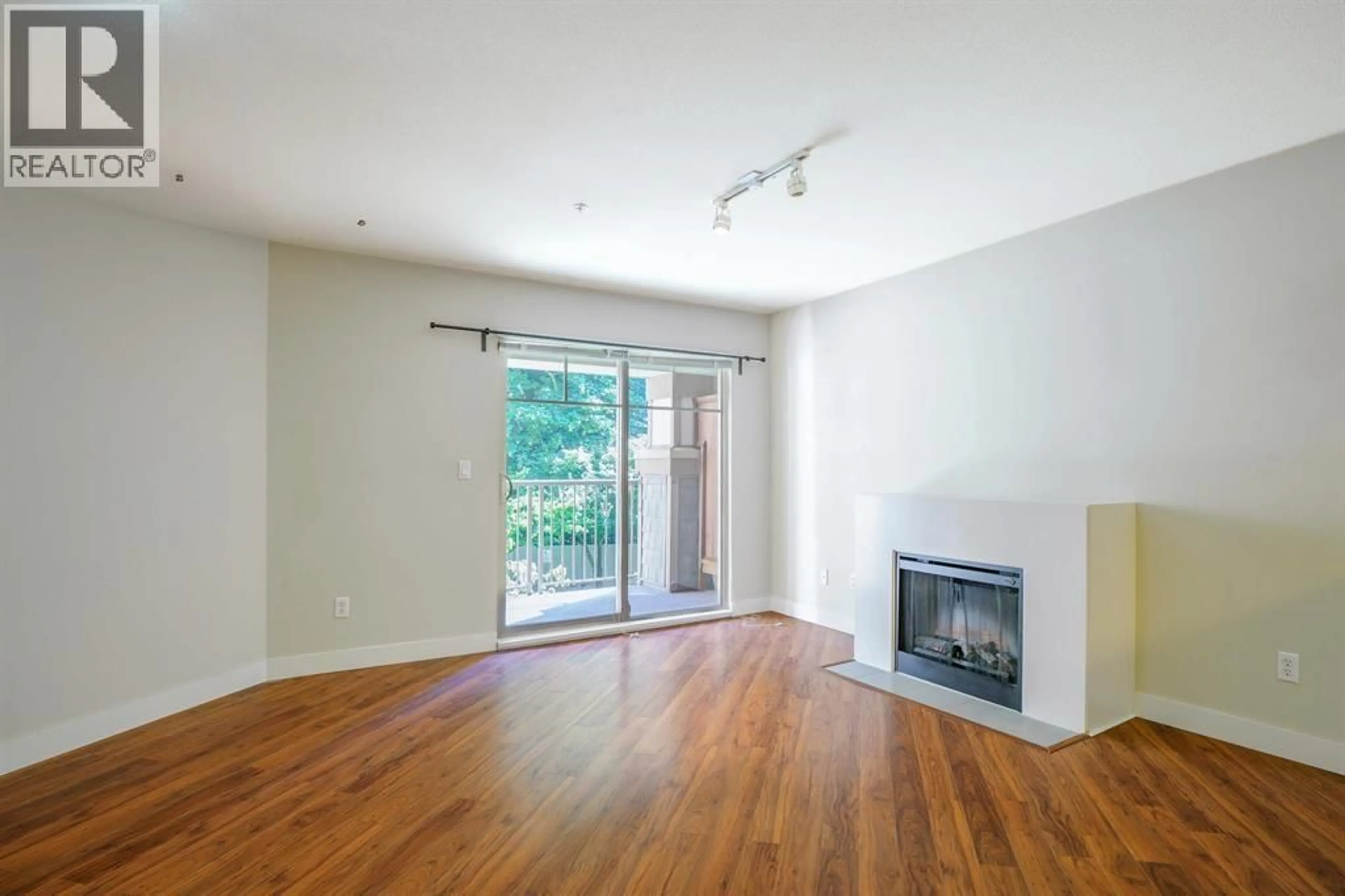 A pic of a room for 222 - 12248 224 STREET, Maple Ridge British Columbia V2X6B8