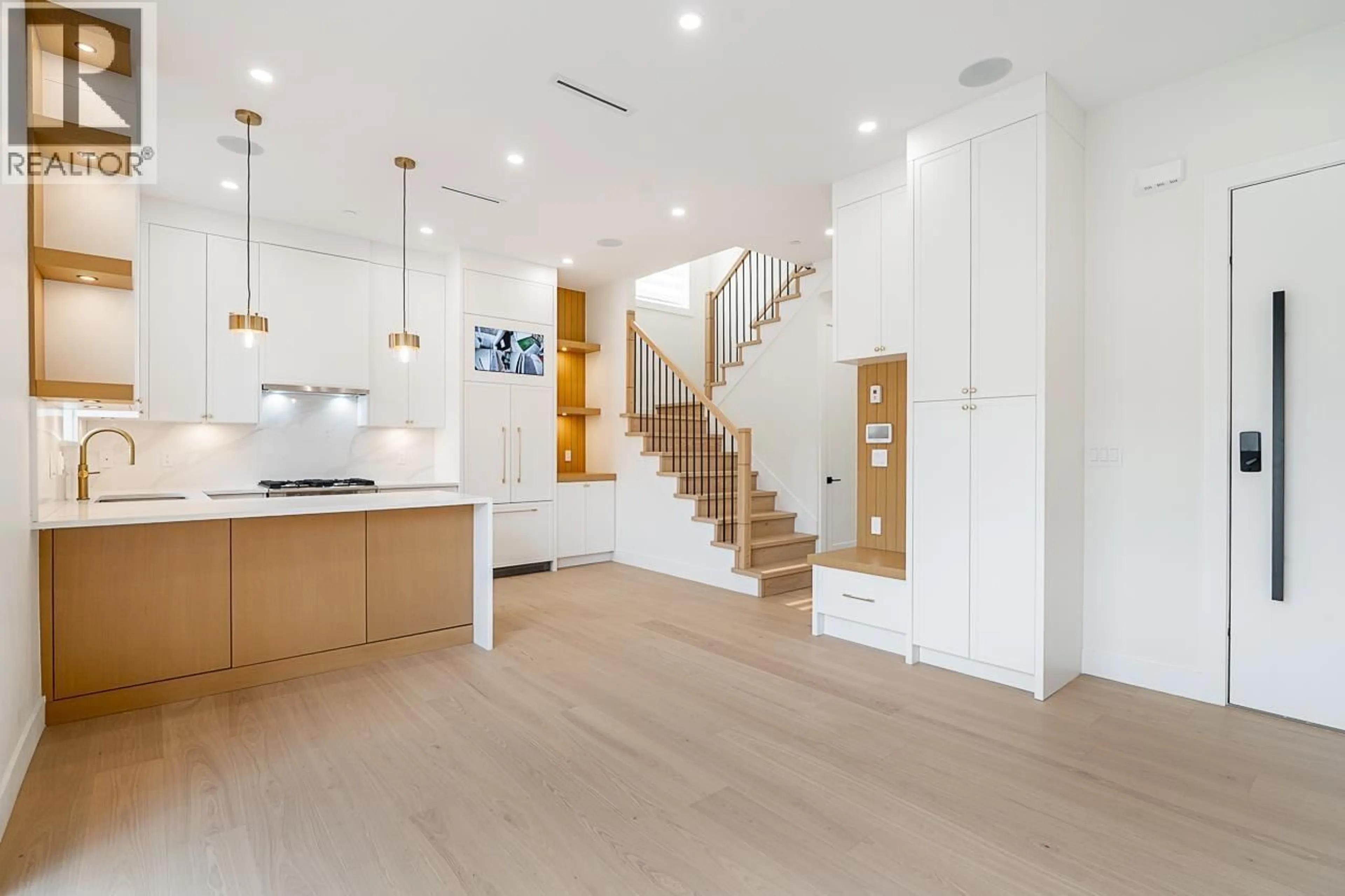 Unknown for 2 - 5304 ELGIN STREET, Vancouver British Columbia V5W3J8