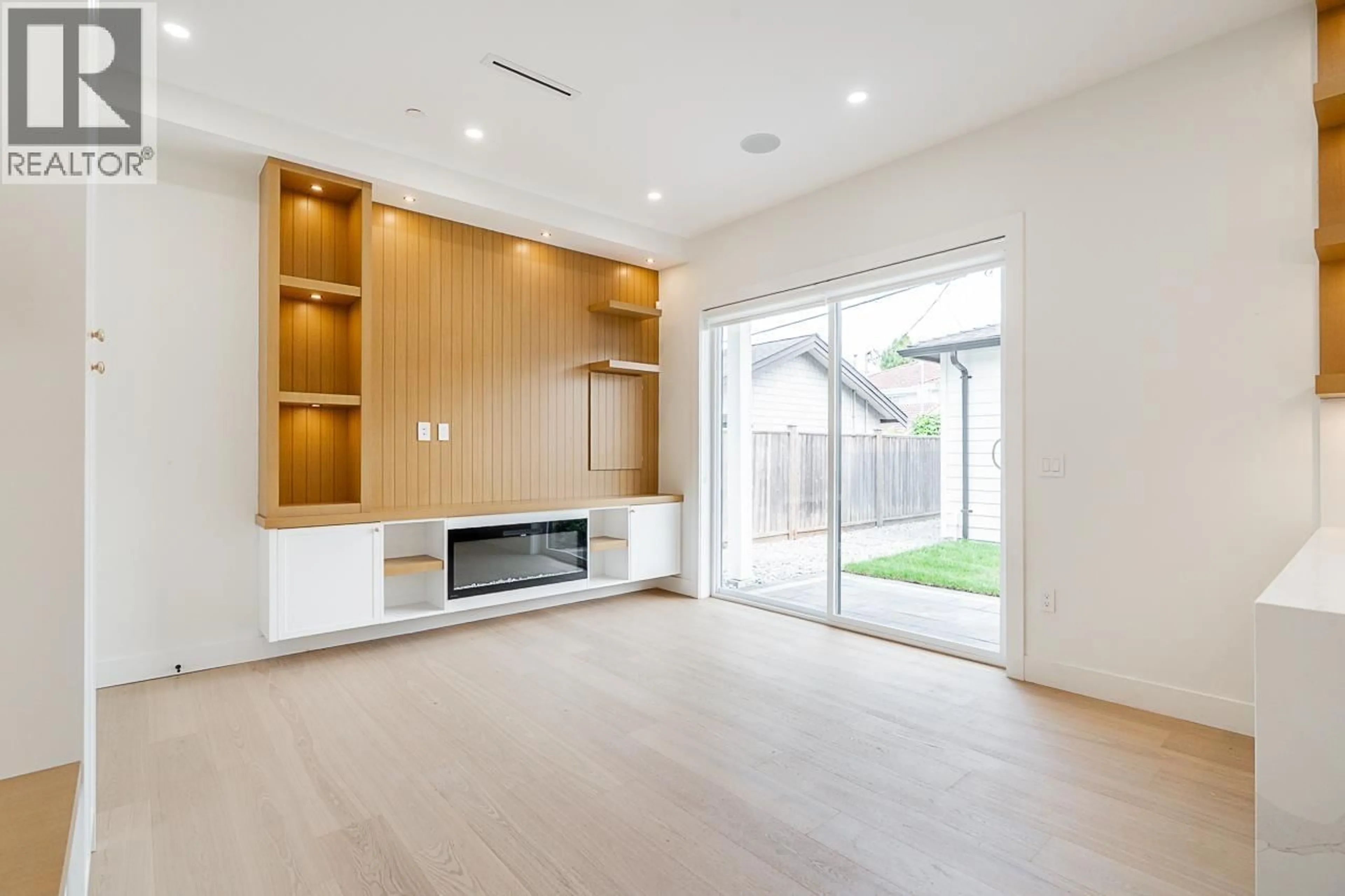 Unknown for 2 - 5304 ELGIN STREET, Vancouver British Columbia V5W3J8