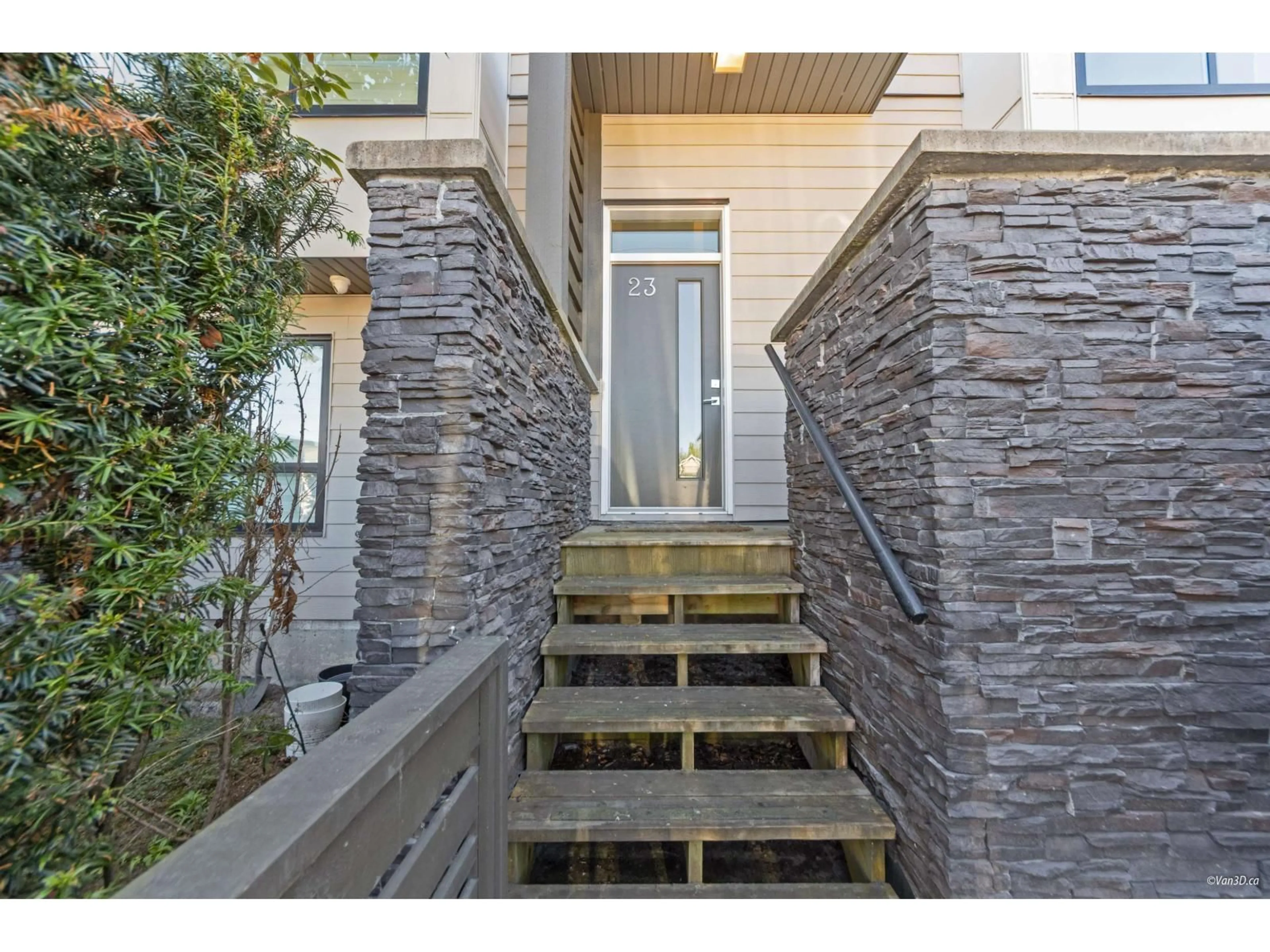 Unknown for 23 - 1670 160 STREET, Surrey British Columbia V4A0C6