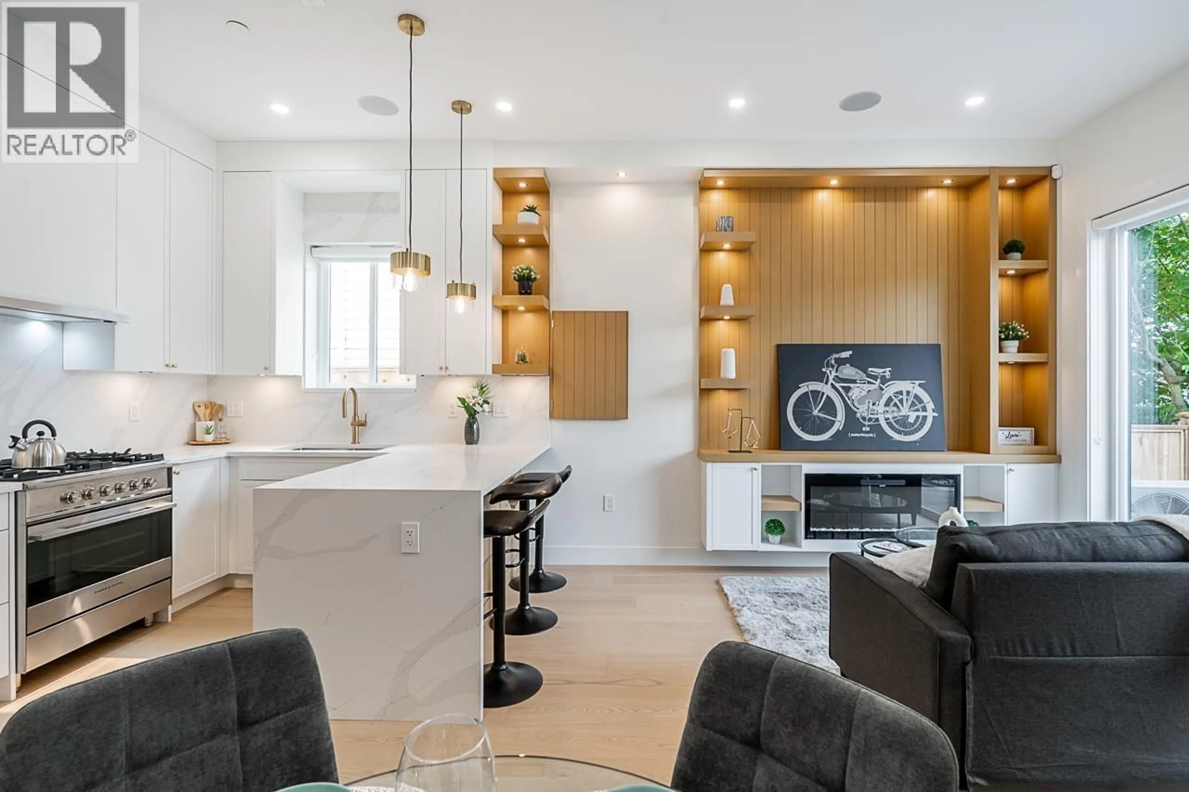 Contemporary kitchen, unknown for 1 - 5304 ELGIN STREET, Vancouver British Columbia V5W3J8