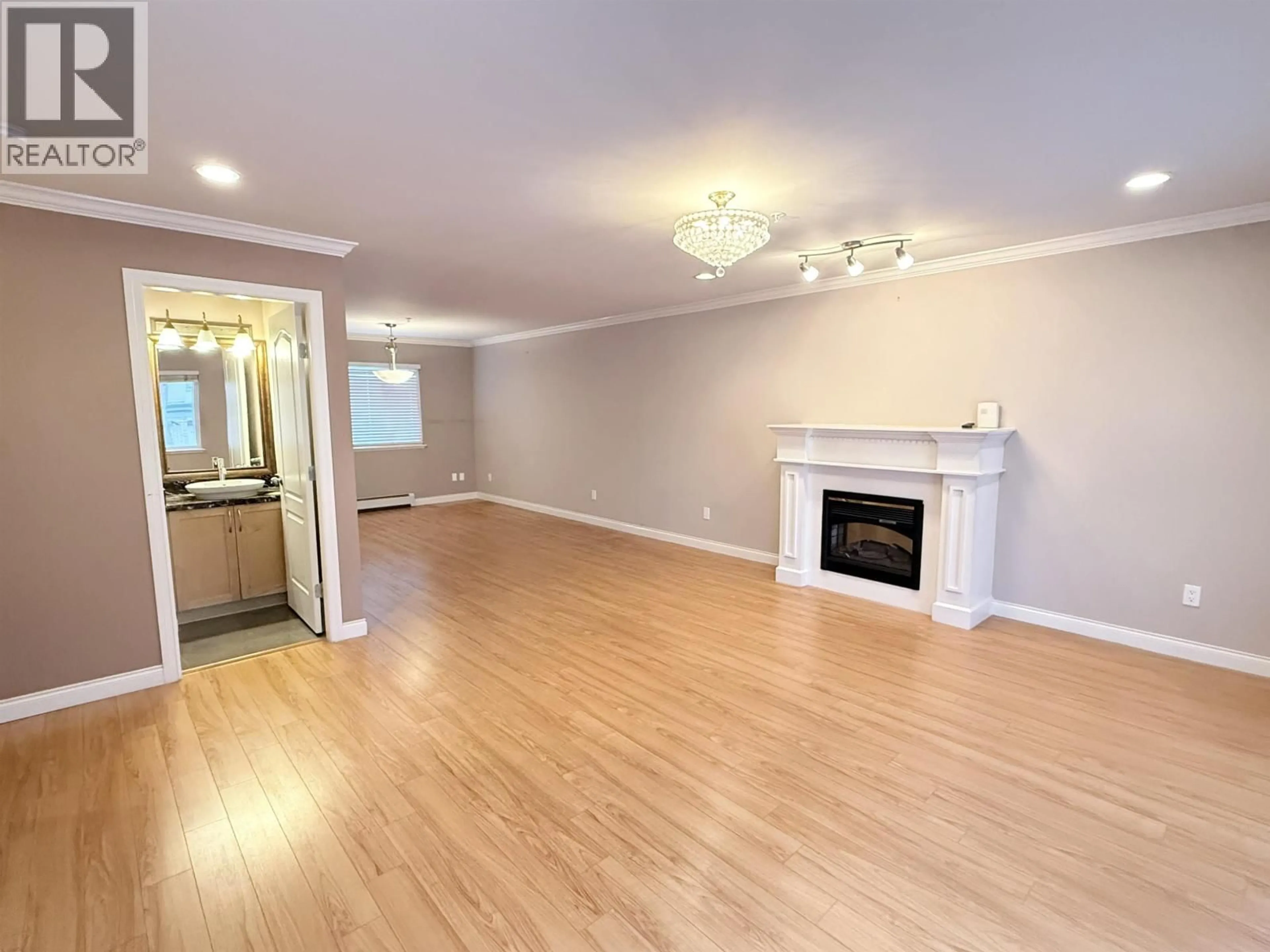 A pic of a room for 102 - 3760 DOMINION STREET, Burnaby British Columbia V5G1B9