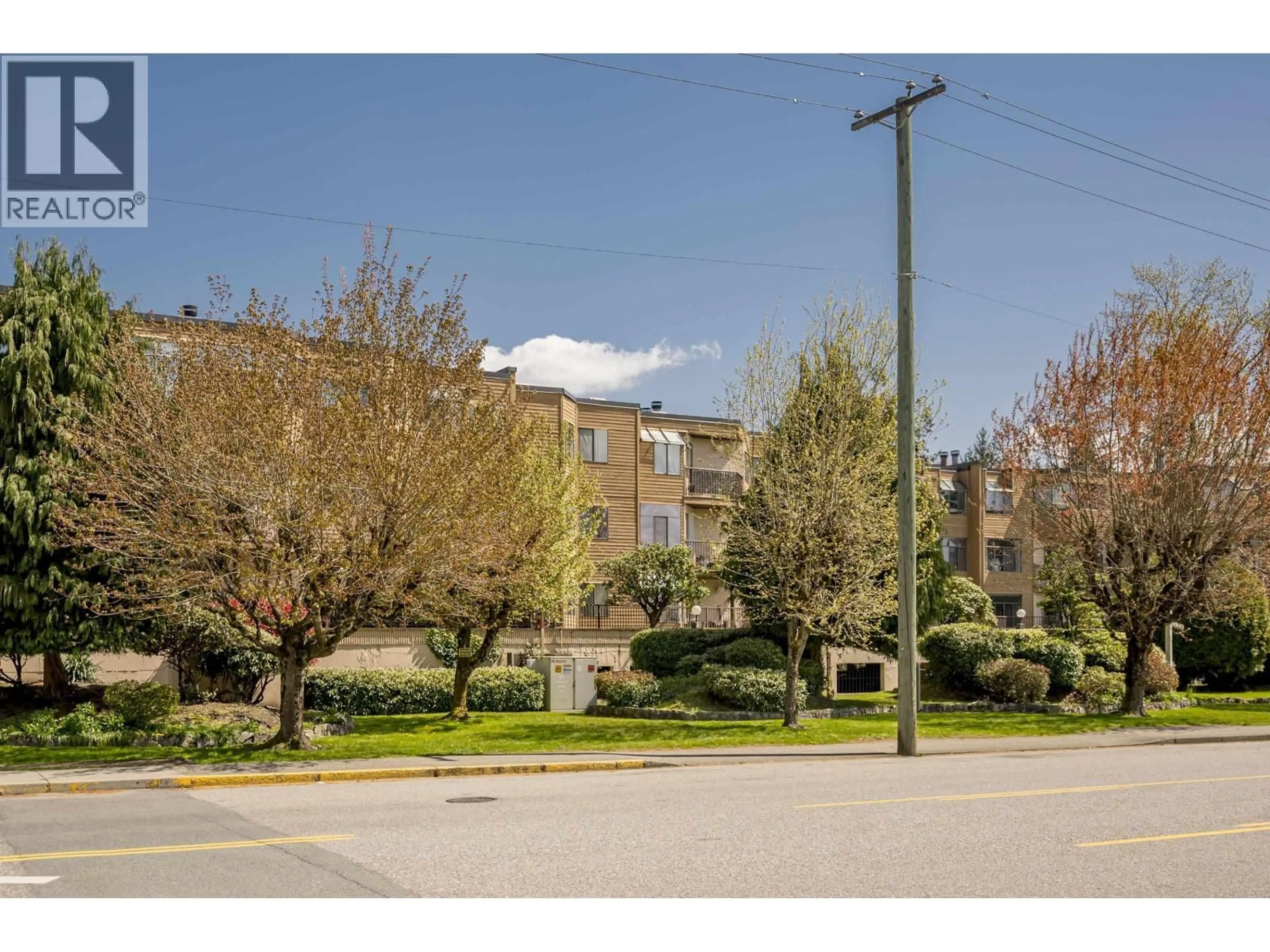 Unknown for 32 - 11900 228 STREET, Maple Ridge British Columbia V2X6L9