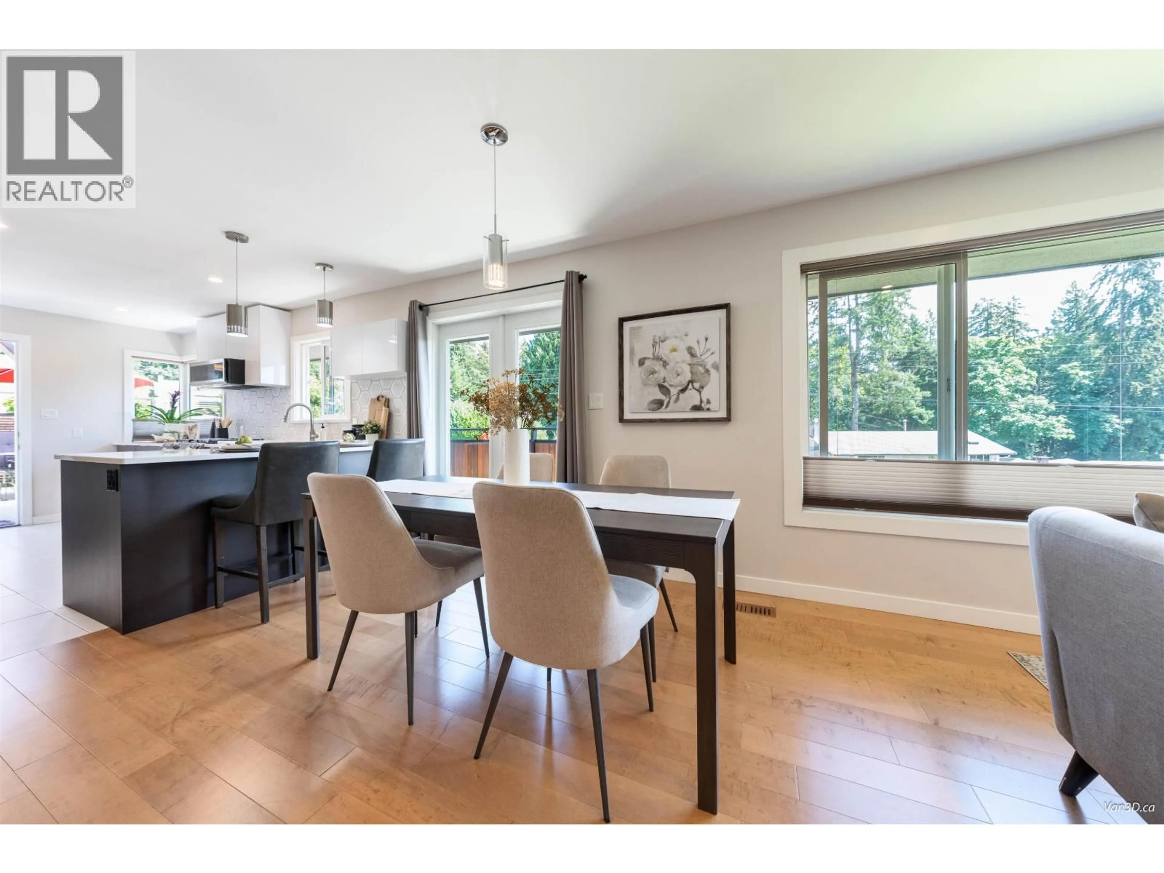 Dining room, wood/laminate floor for 949 HARTFORD PLACE, North Vancouver British Columbia V7H2J8