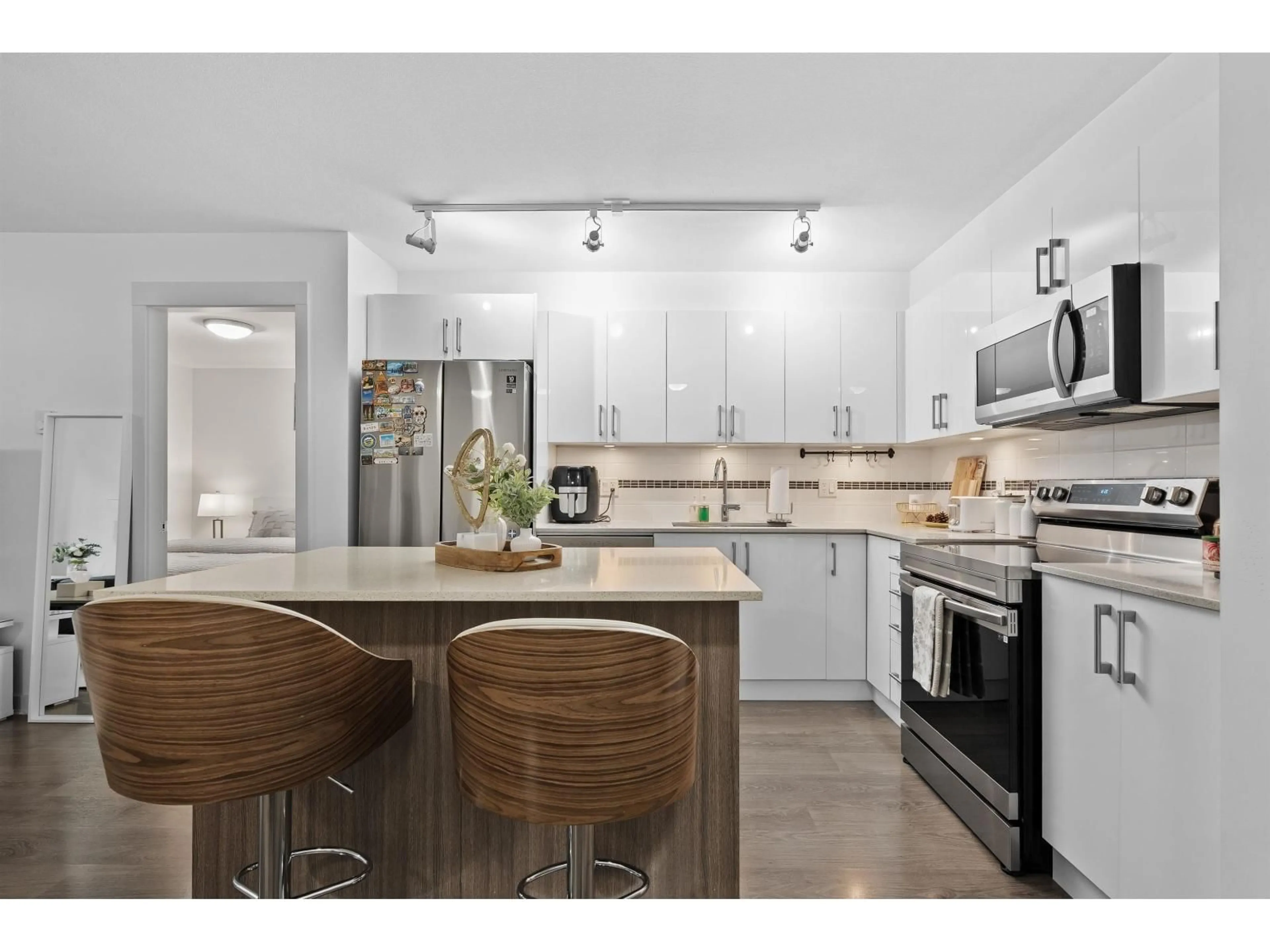 Open concept kitchen, unknown for 215 - 8733 160 STREET, Surrey British Columbia V4N6P9