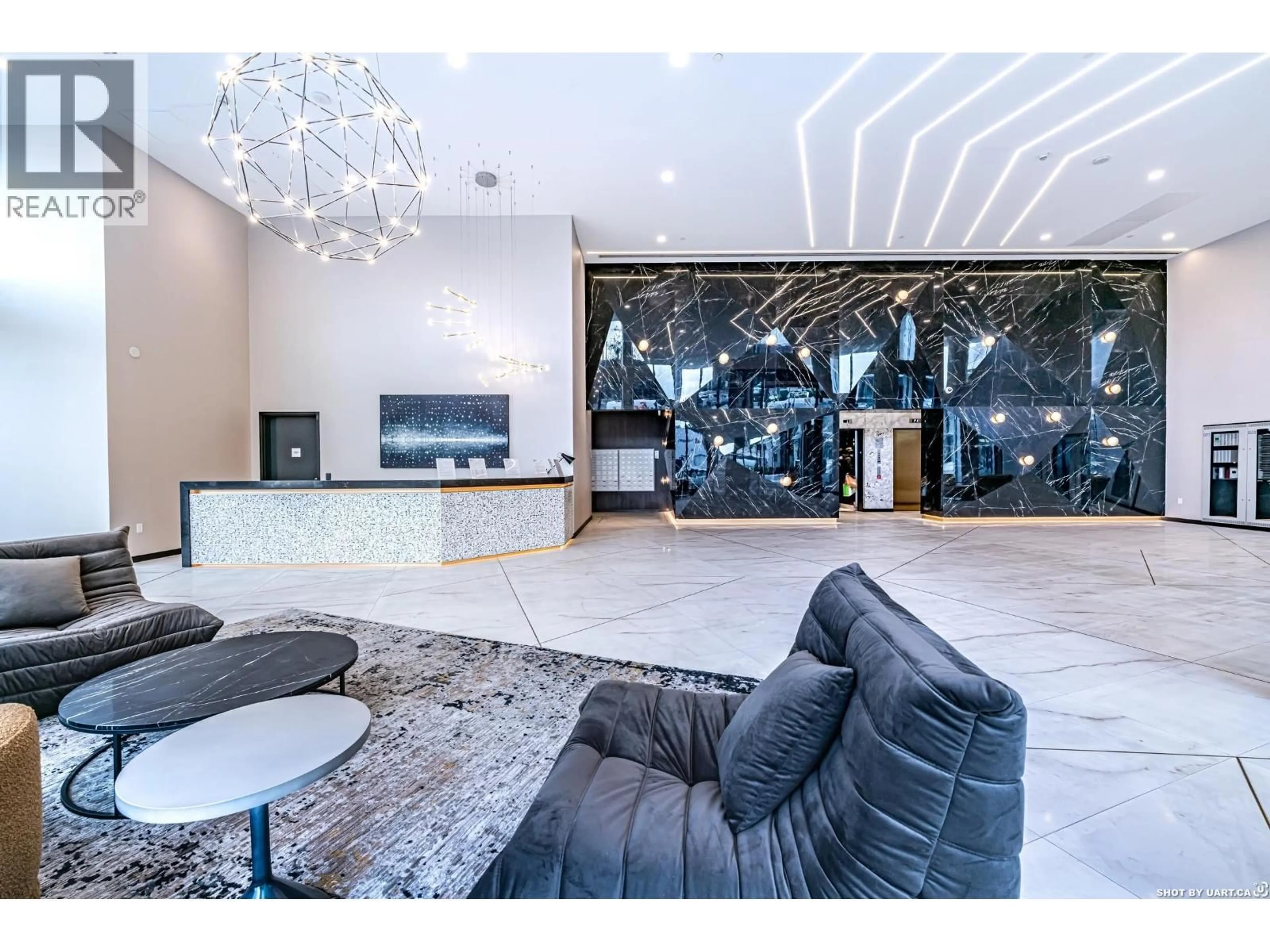 Lobby for 1905 - 5311 GORING STREET, Burnaby British Columbia V5B0B5